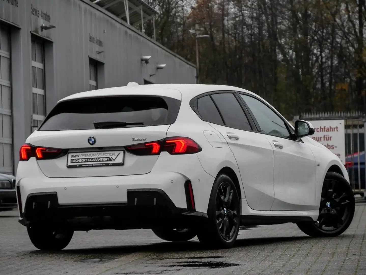 BMW 120 d M SPORT+H/K+HuD+AHK+DA+DA PLUS+360° Weiß - 2