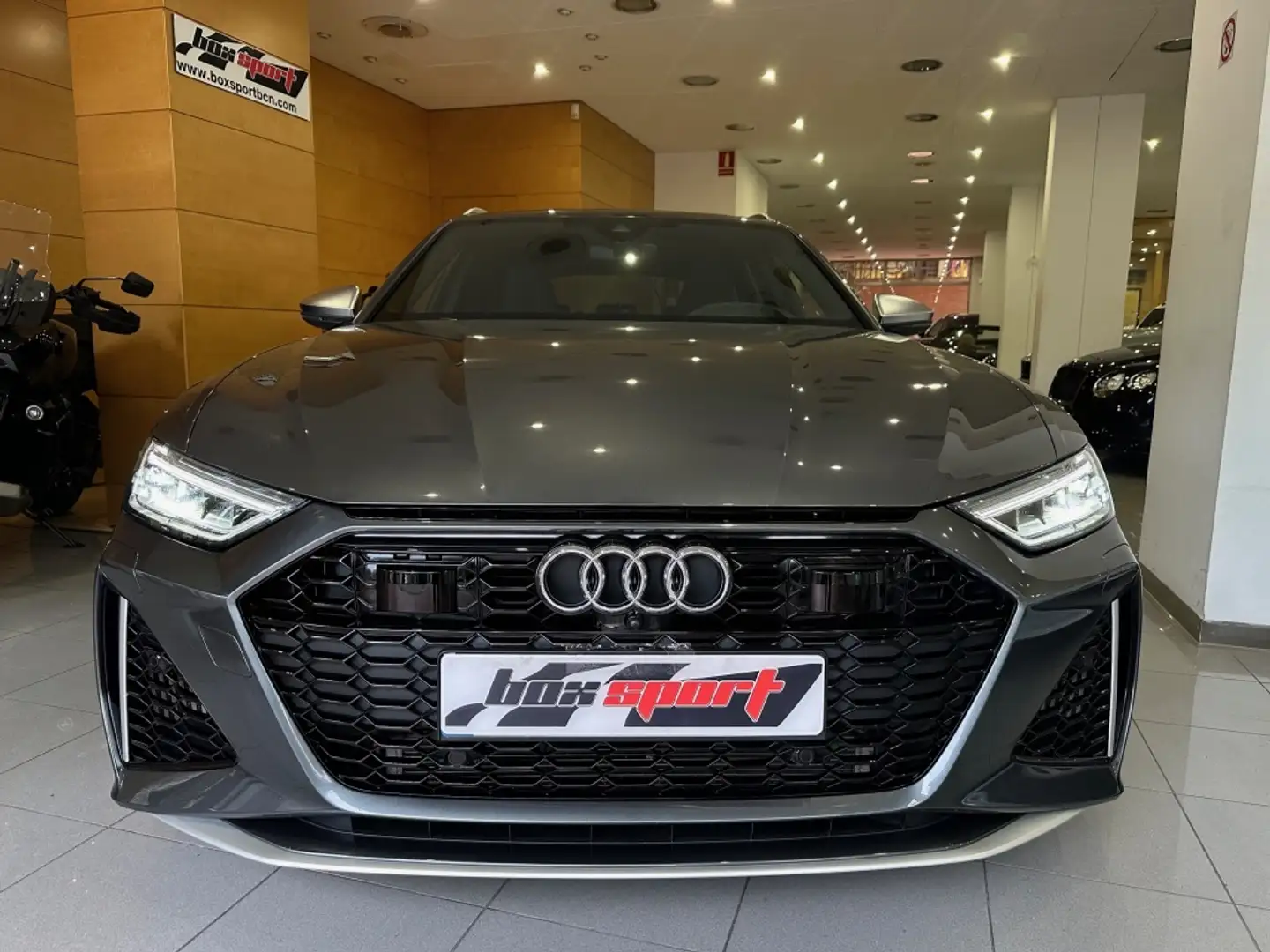 Audi RS6 Avant TFSI quattro Tiptronic Gris - 2