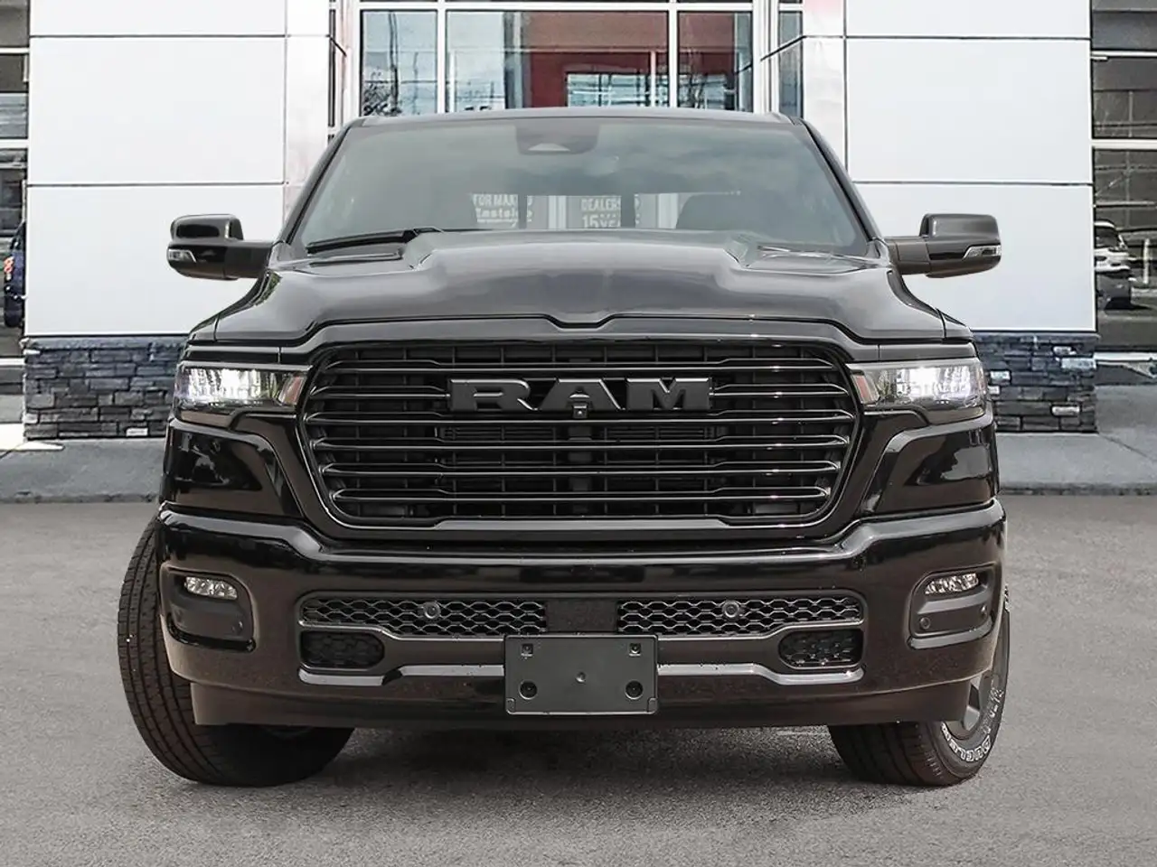 RAM 1500 снимка RAM 1500