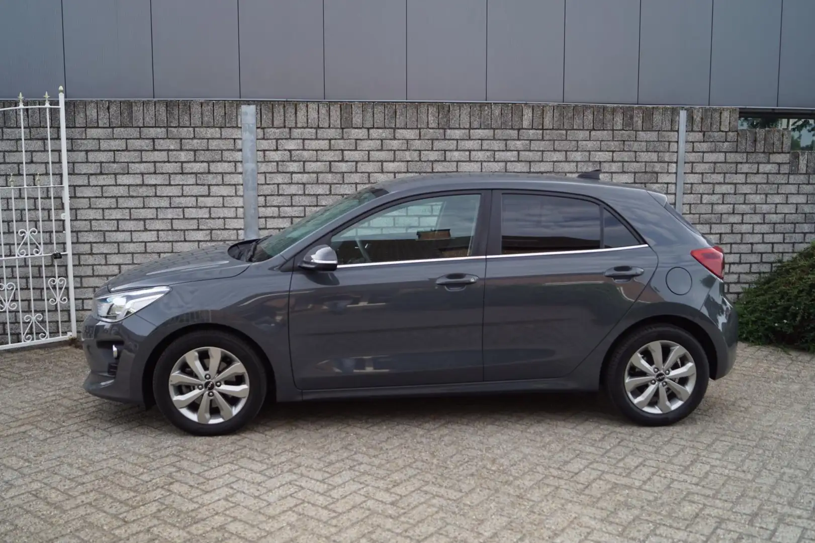Kia Rio 1.0 T-GDi MHEV DynamicPlusLine 5 Deurs Navi Camera Szürke - 2