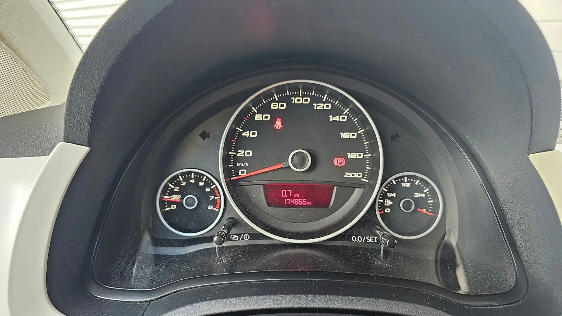 SEAT Mii Chic Klima PDC Tempomat Rosso - 2