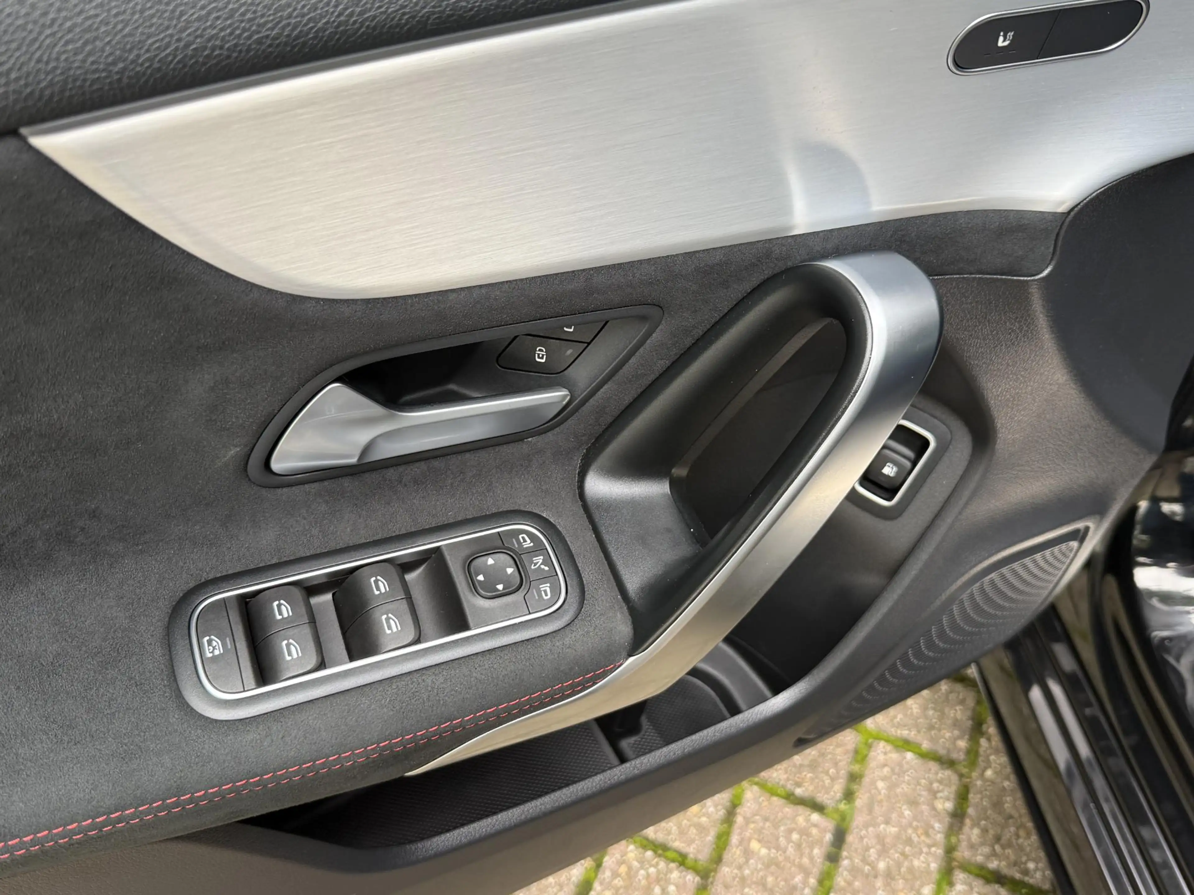 Mercedes-Benz A 250 e Business Solution AMG Limited | Panoramadak | Sf — photo 13