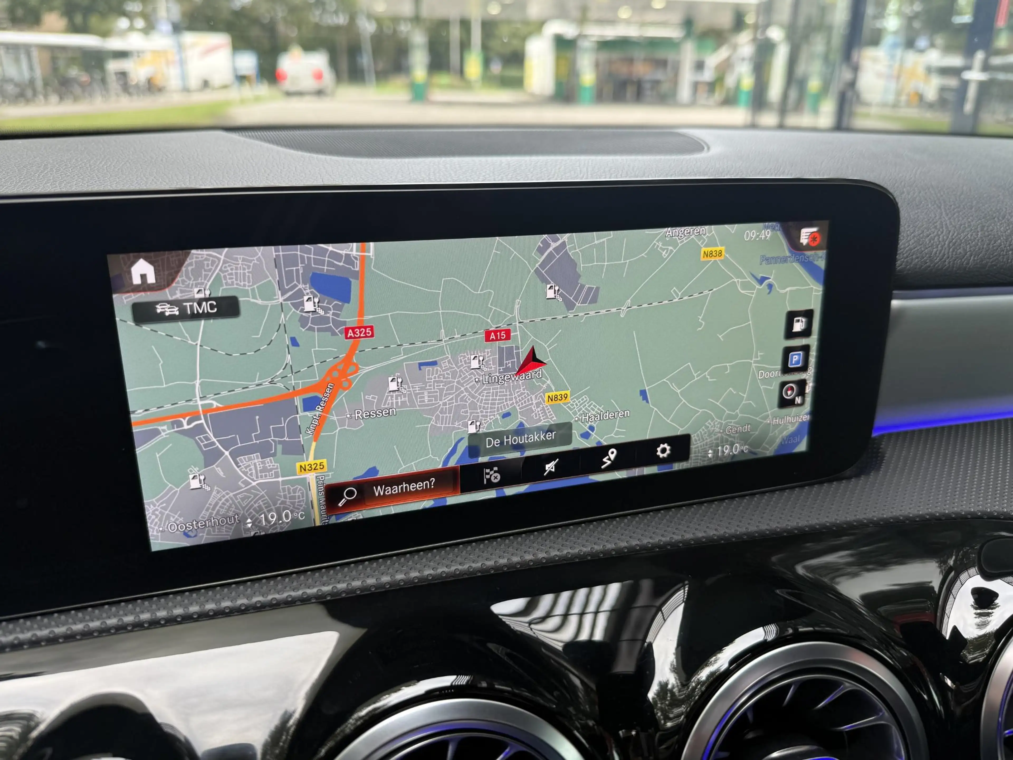 Mercedes-Benz A 250 e Business Solution AMG Limited | Panoramadak | Sf — photo 24