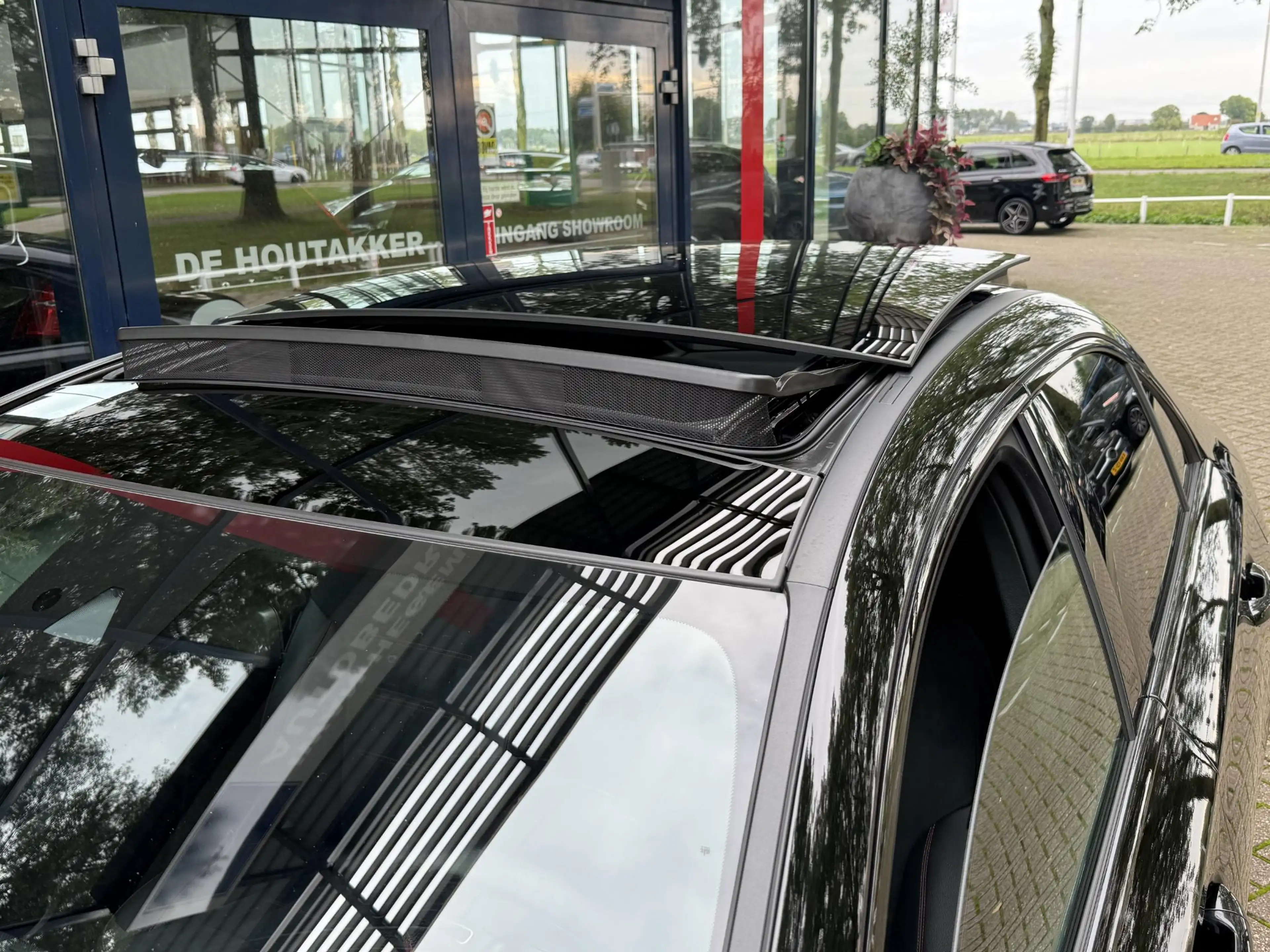 Mercedes-Benz A 250 e Business Solution AMG Limited | Panoramadak | Sf — photo 9