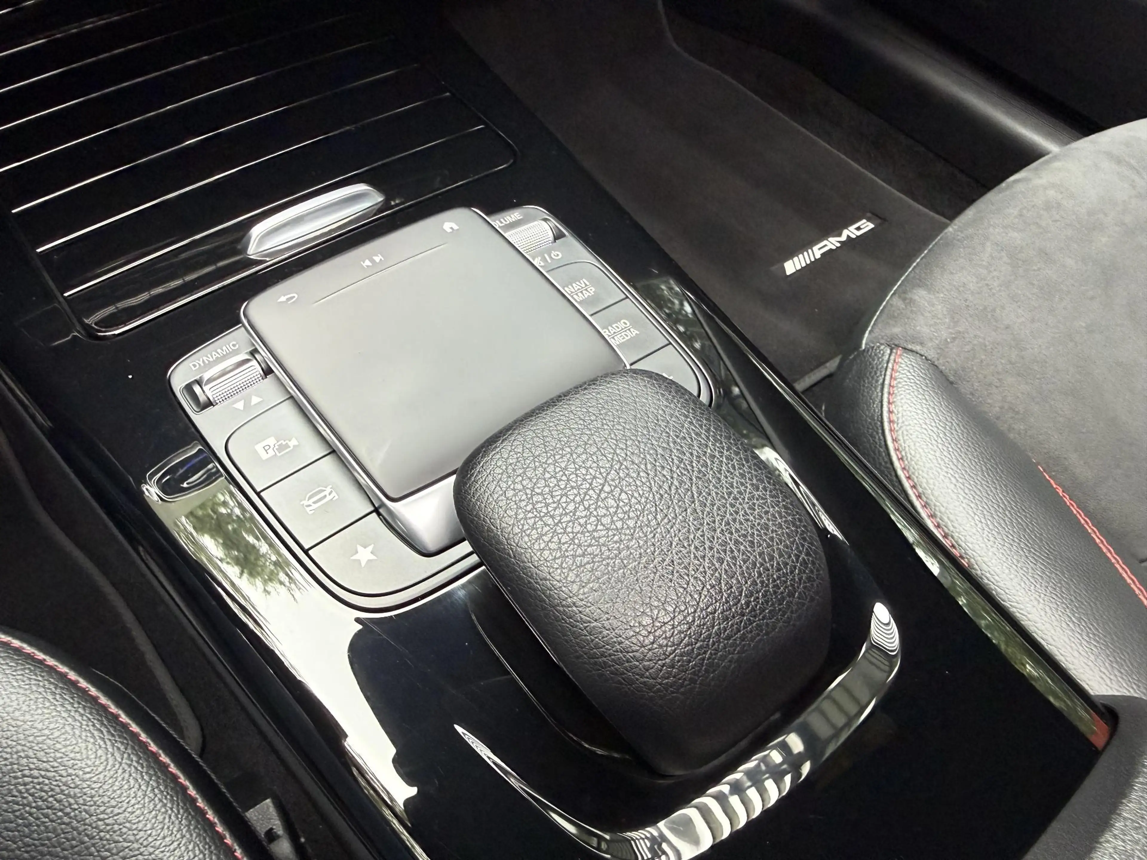 Mercedes-Benz A 250 e Business Solution AMG Limited | Panoramadak | Sf — photo 28