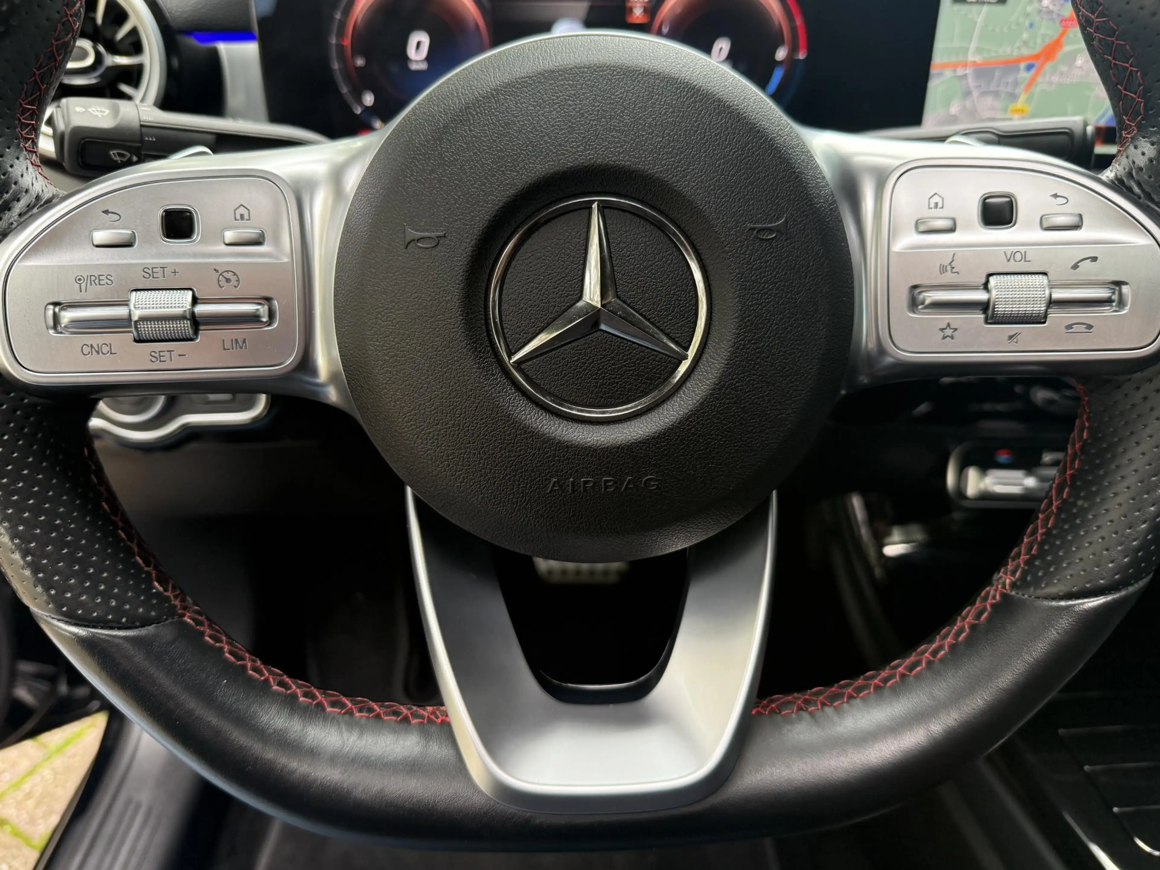 Mercedes-Benz A 250 e Business Solution AMG Limited | Panoramadak | Sf — photo 19