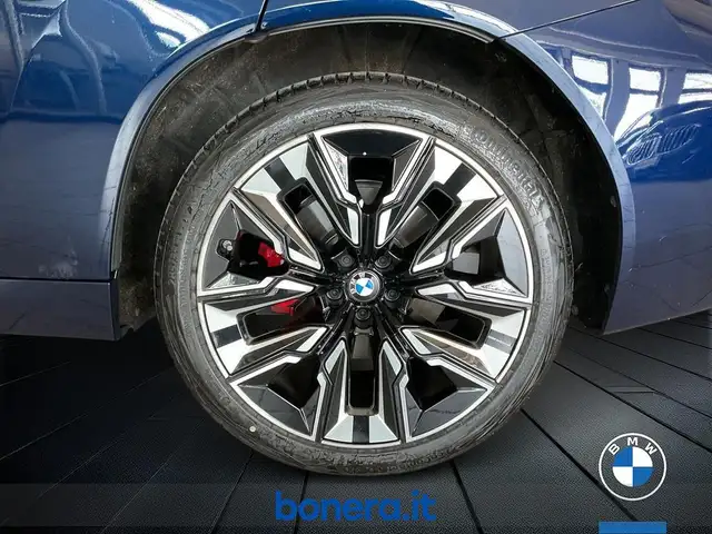 BMW X3 view 12