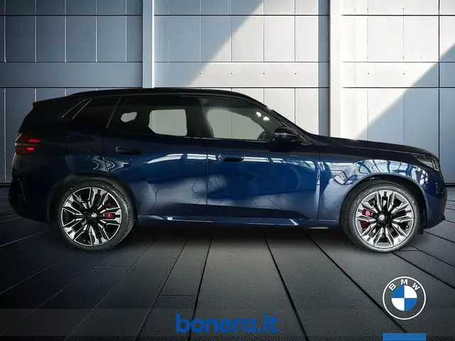 BMW X3 view 5