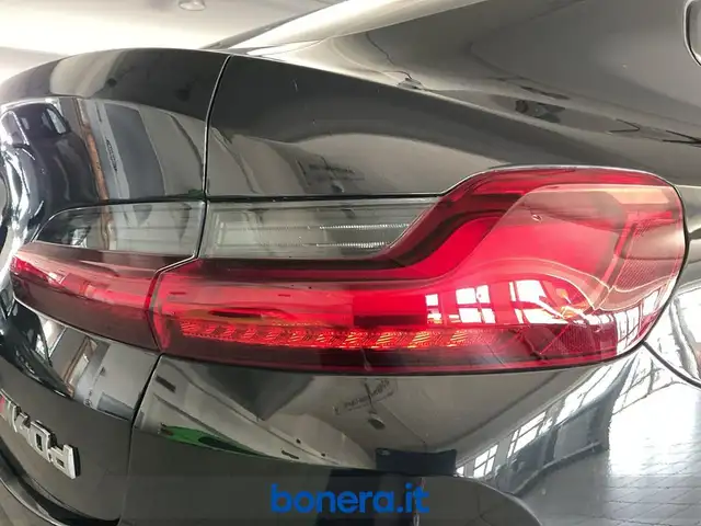 BMW X4 view 12