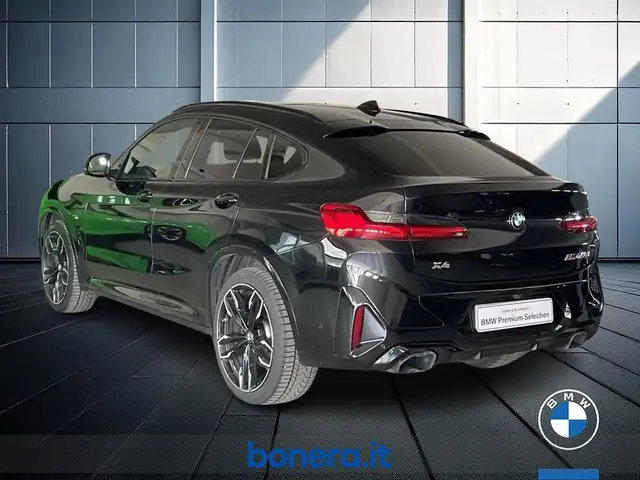 BMW X4 view 8