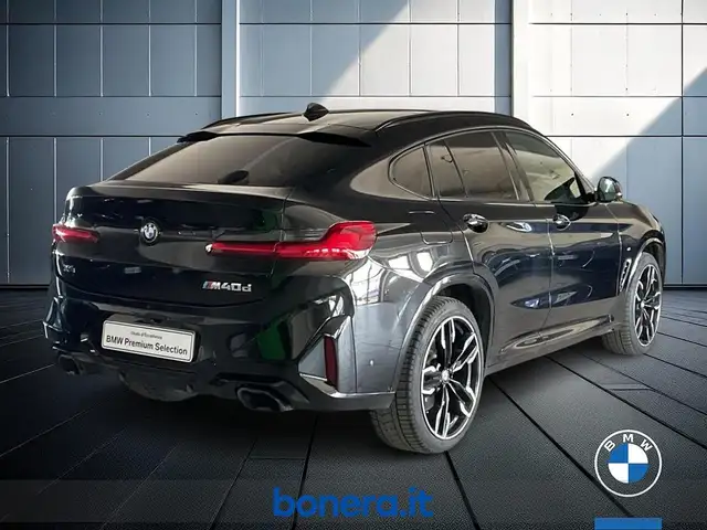 BMW X4 view 6