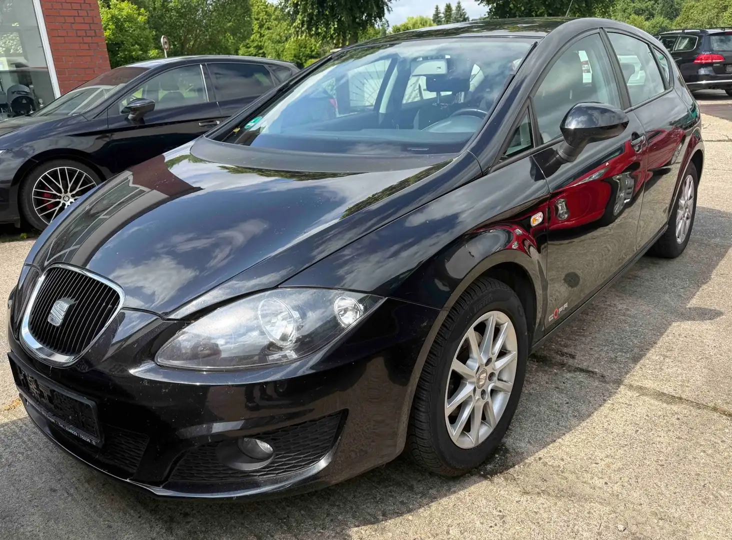 SEAT Leon Style Copa , AHK, SH Schwarz - 1