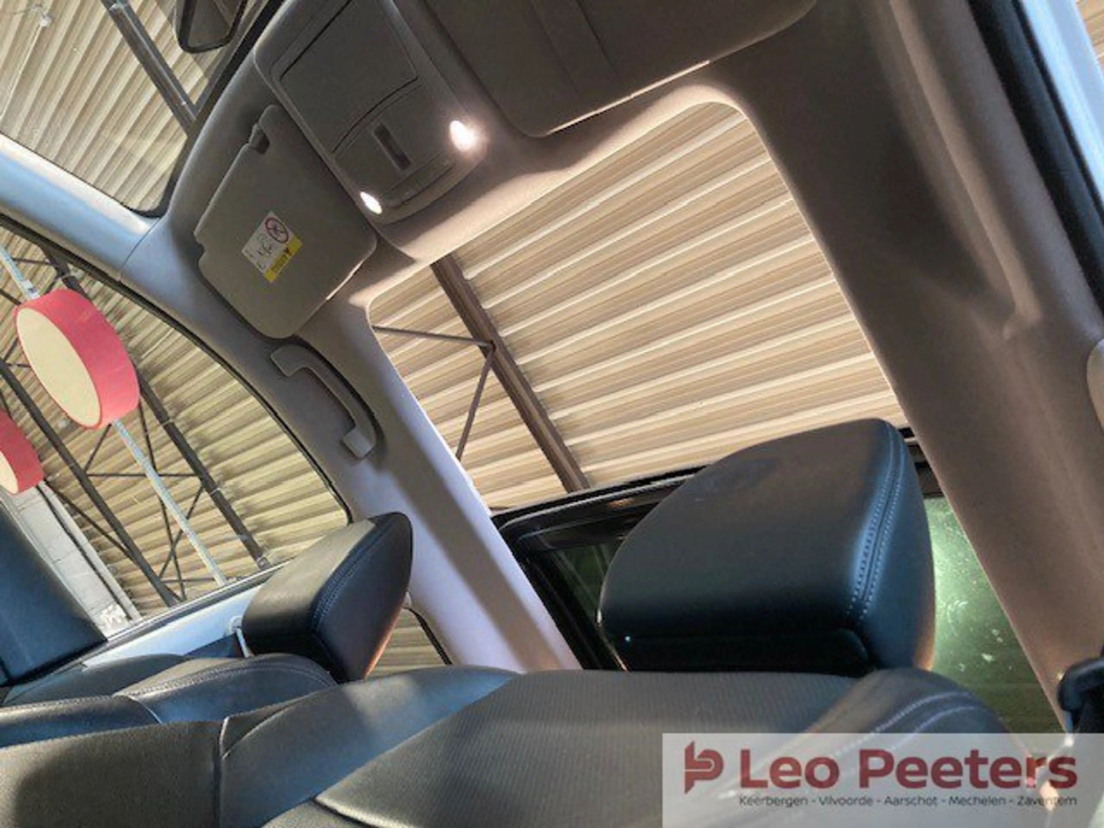 Nissan X-Trail dCi Tekna 4x4 — photo 10