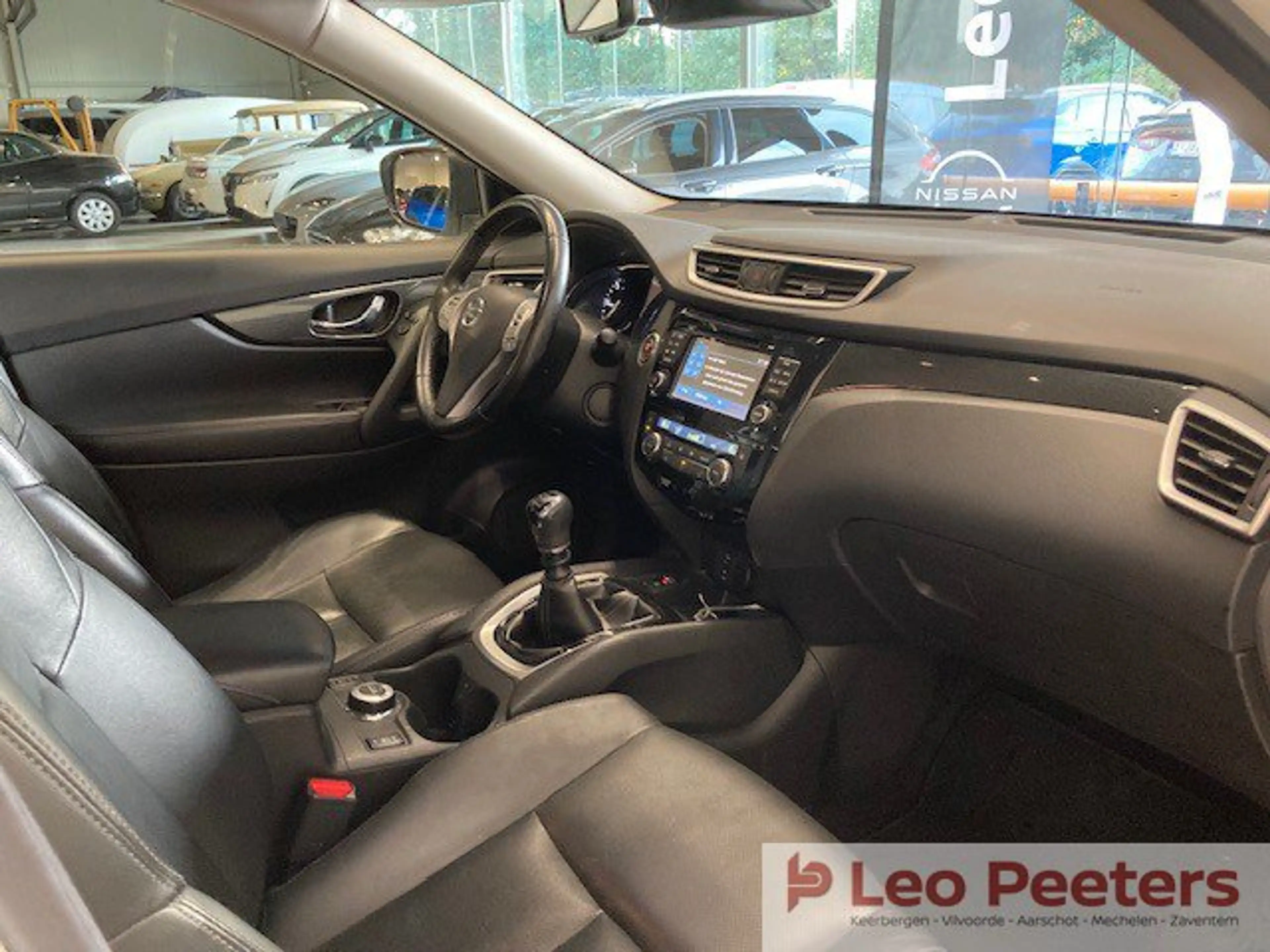 Nissan X-Trail dCi Tekna 4x4 — photo 7