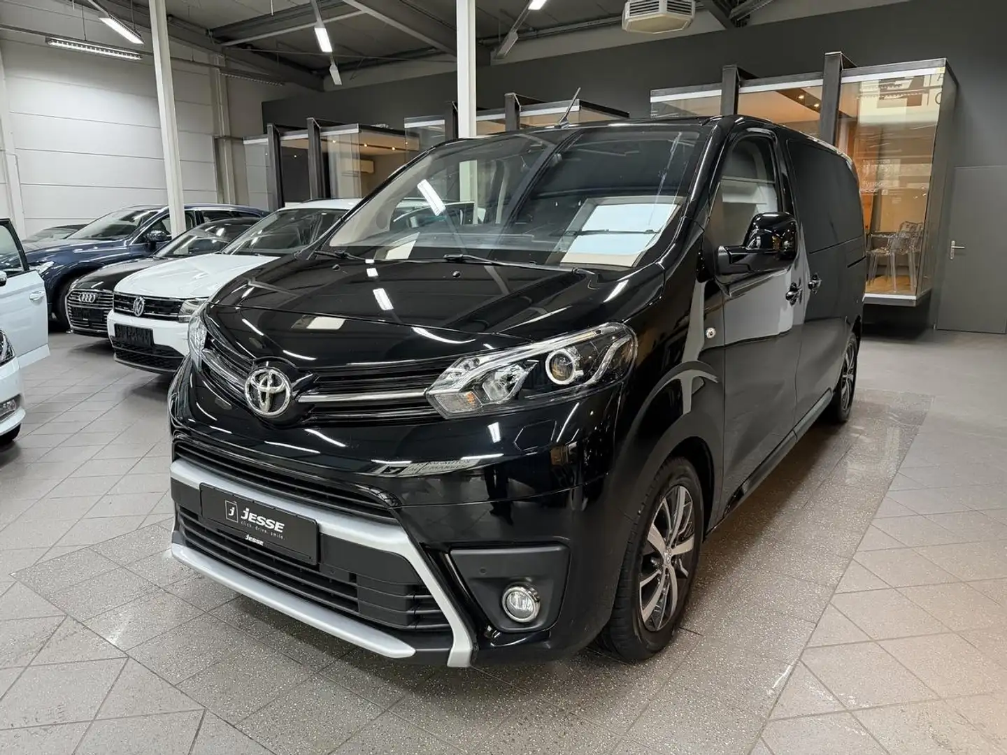 Toyota Proace Verso 2.0 D-4D L1 Executive S/S Bi-Xenon Pano. ST Noir - 1