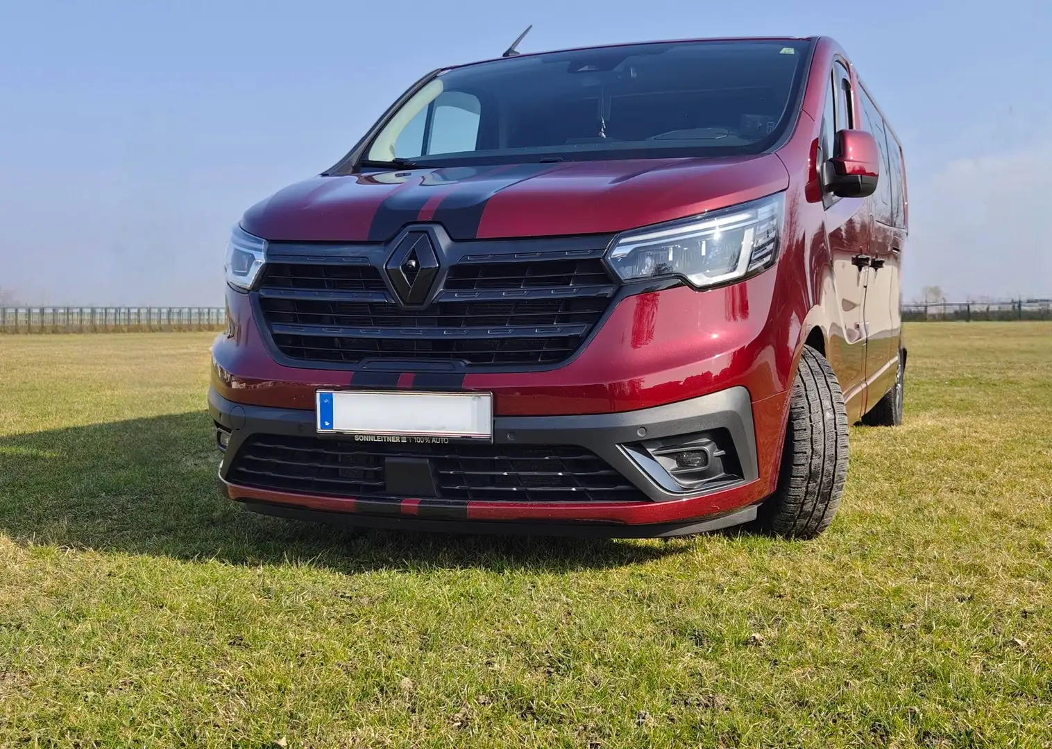 Renault Trafic 170dCi Grand SpaceClass Escapade Micro Camper Rot - 1