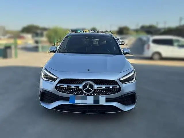 Mercedes-Benz GLA 45 AMG d Line