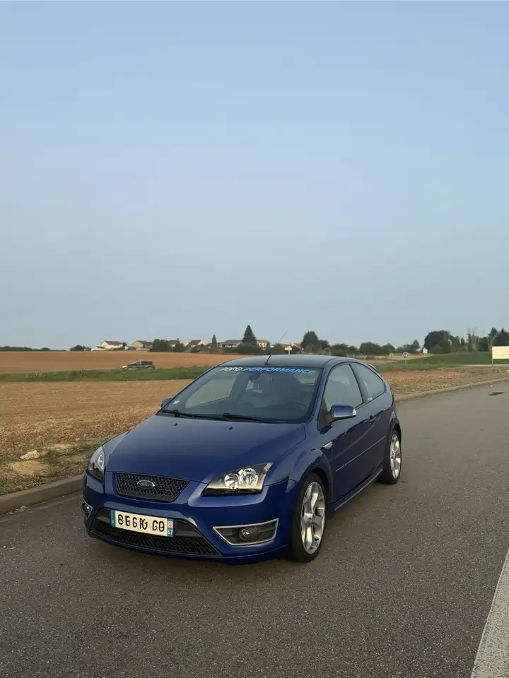 Ford Focus 2.5 T- 225 ST