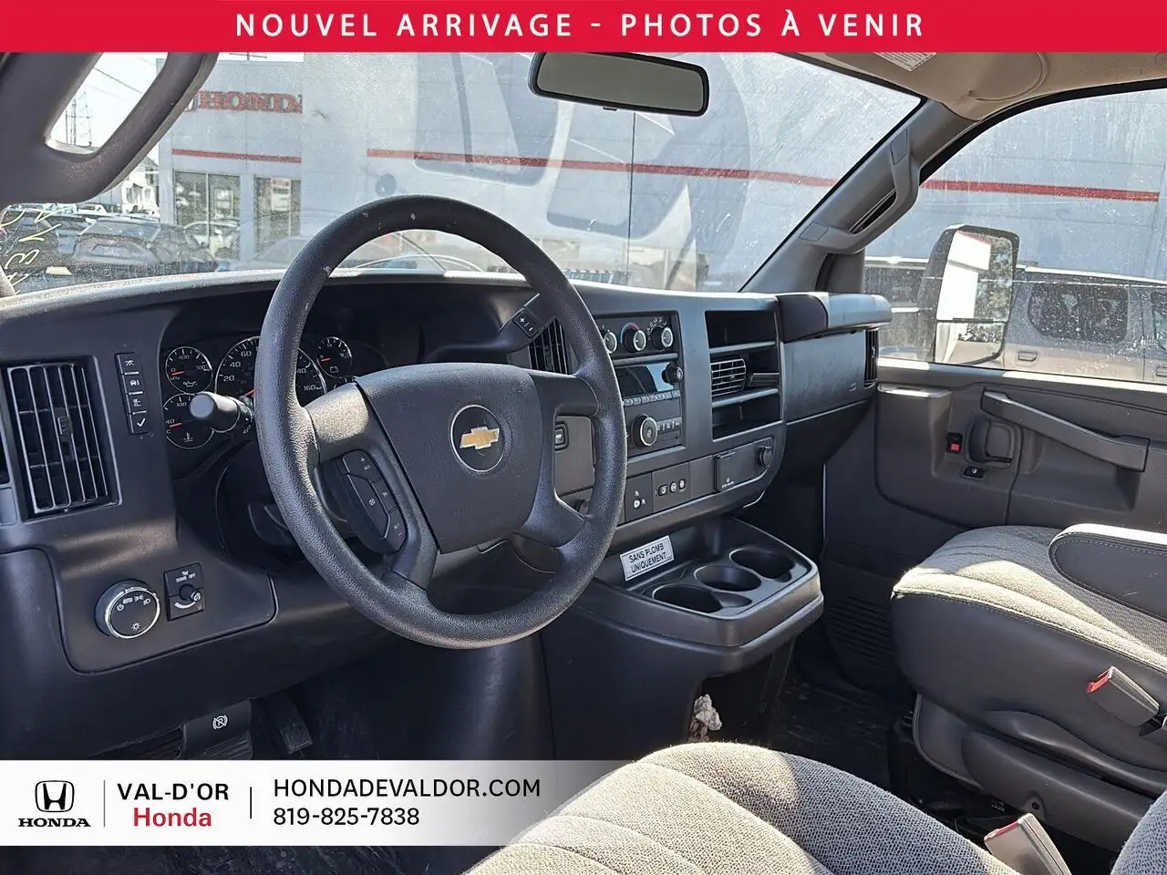 Chevrolet Express снимка Chevrolet Express