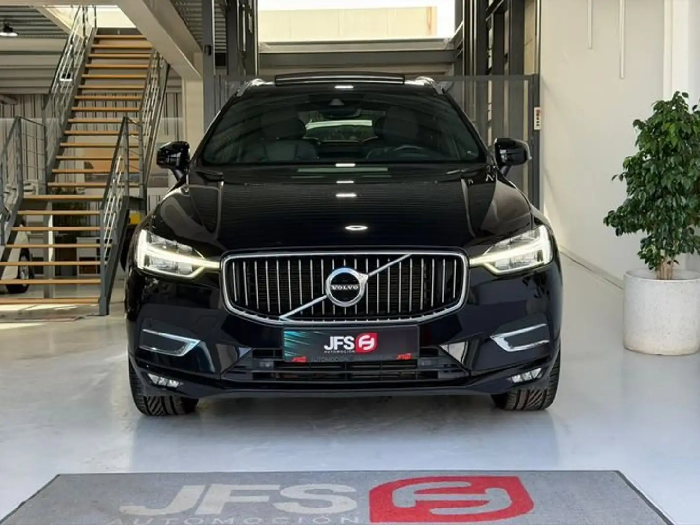Volvo XC60 Inscription 2.0 D 163 CV Automático Negro - 2