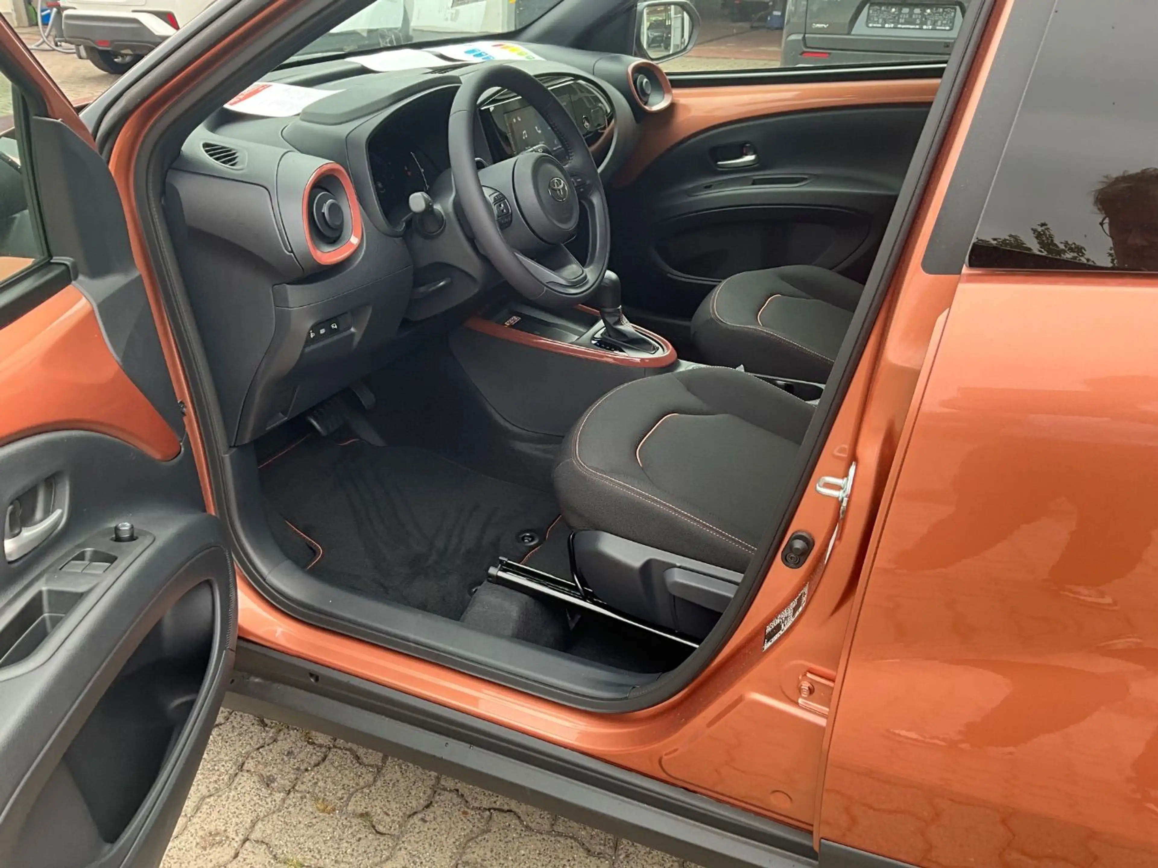 Toyota Aygo 1.5 Teamplayer ACC+LED+SHZ+Kam.+PDC+AUT — photo 7