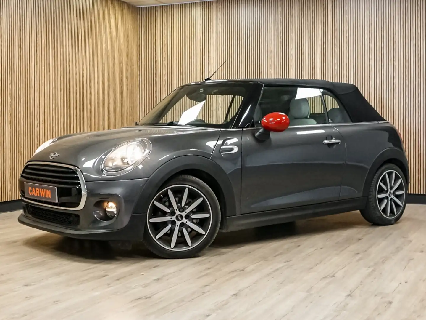 MINI Cooper Cabrio Aut. Grijs - 1