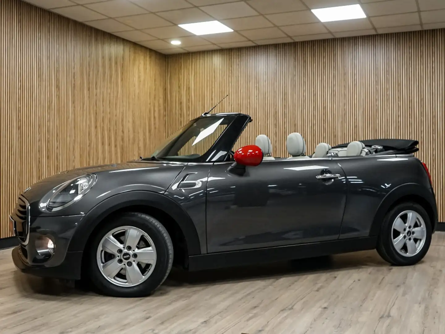 MINI Cooper Cabrio Aut. Gris - 1