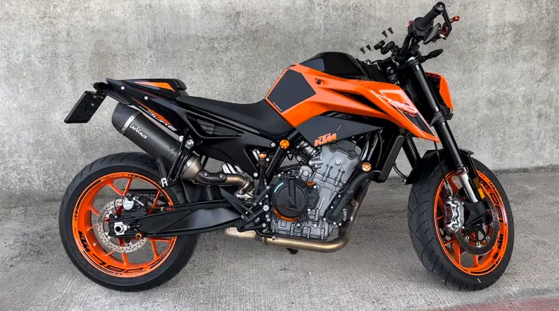 KTM 790 Duke - foto 2