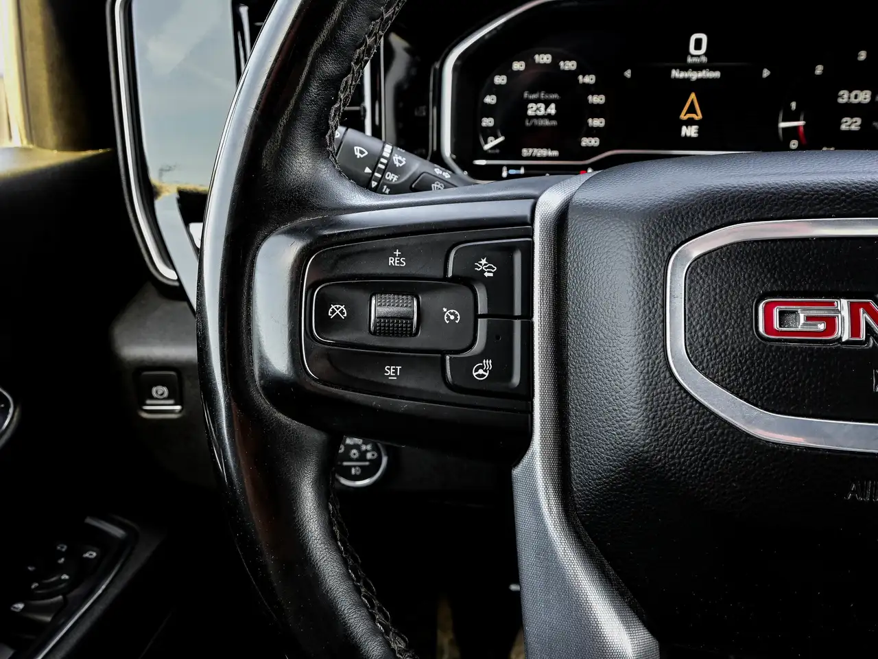 GMC Sierra 2500HD снимка GMC Sierra 2500HD