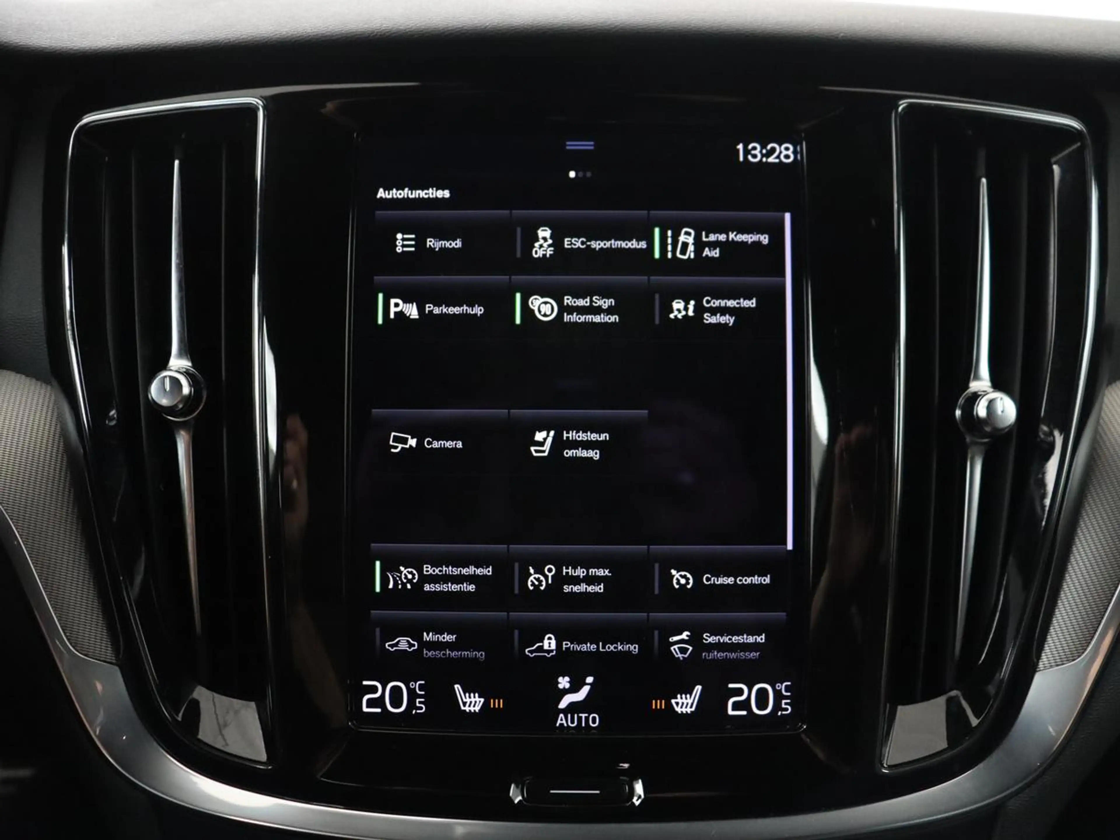 Volvo V60 2.0 B4 R-Design | Leder | Trekhaak | Black Pack | — photo 23