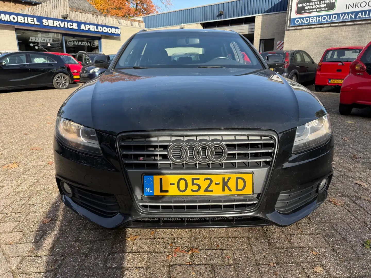 Audi A4 Avant 1.8 TFSI MOTOR DEFECT! * SLINE*CLIMA*NAVI*LM Zwart - 2