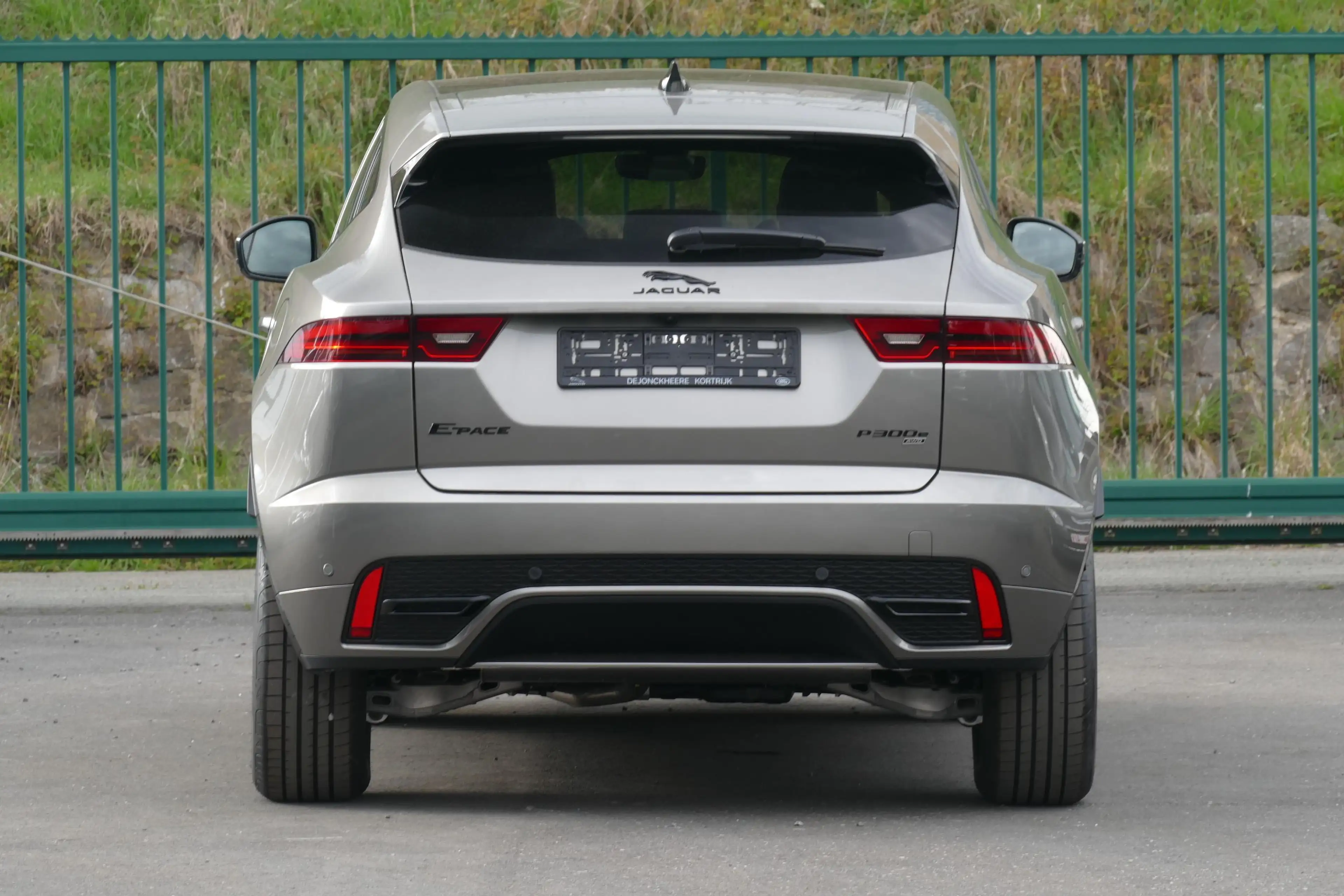 Jaguar E-Pace P300e R-Dynamic S AWD Auto — photo 4