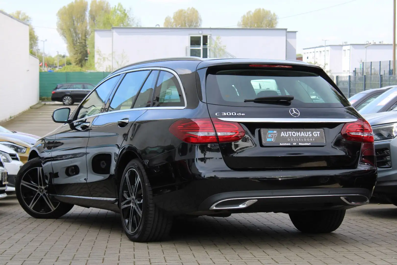 Mercedes-Benz C 300 de T/Standhzg/Kamera/Navi/Burmest/WideCoc Schwarz - 2