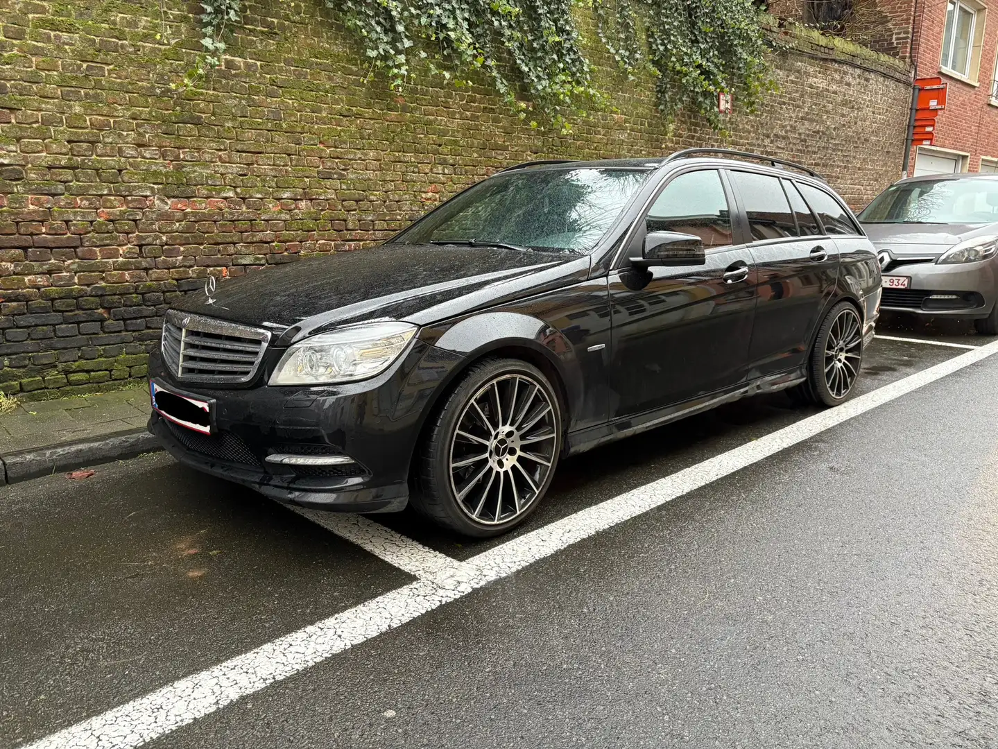 Mercedes-Benz C 250 CGI T Automatik BlueEFFICIENCY - 2