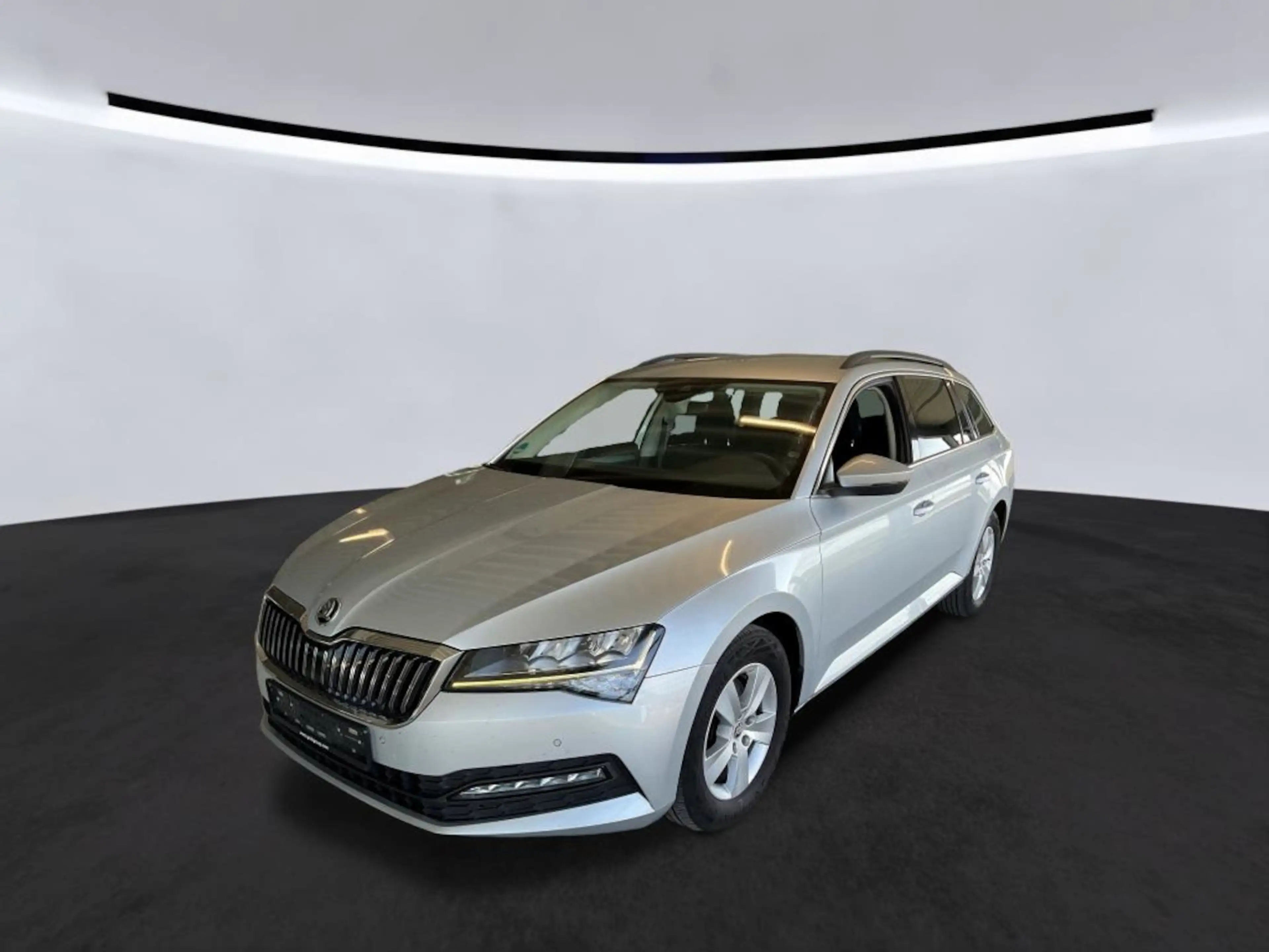 Skoda Superb 2.0 TDI DSG LED*NAVI*VIRTUAL*KAMERA*ACC