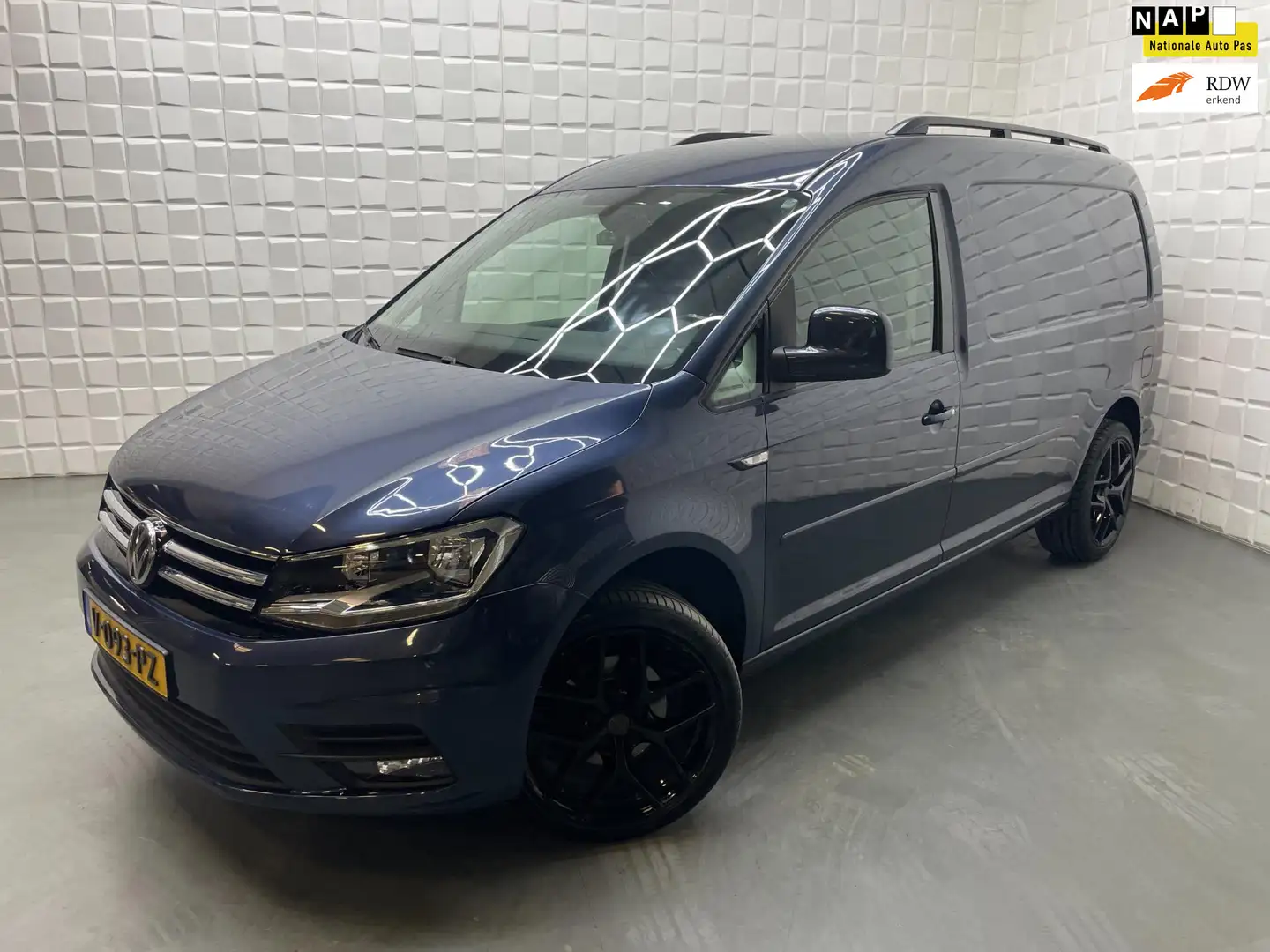 Volkswagen Caddy 2.0 TDI L2H1 BMT Maxi Highline AUTOMAAT - 1