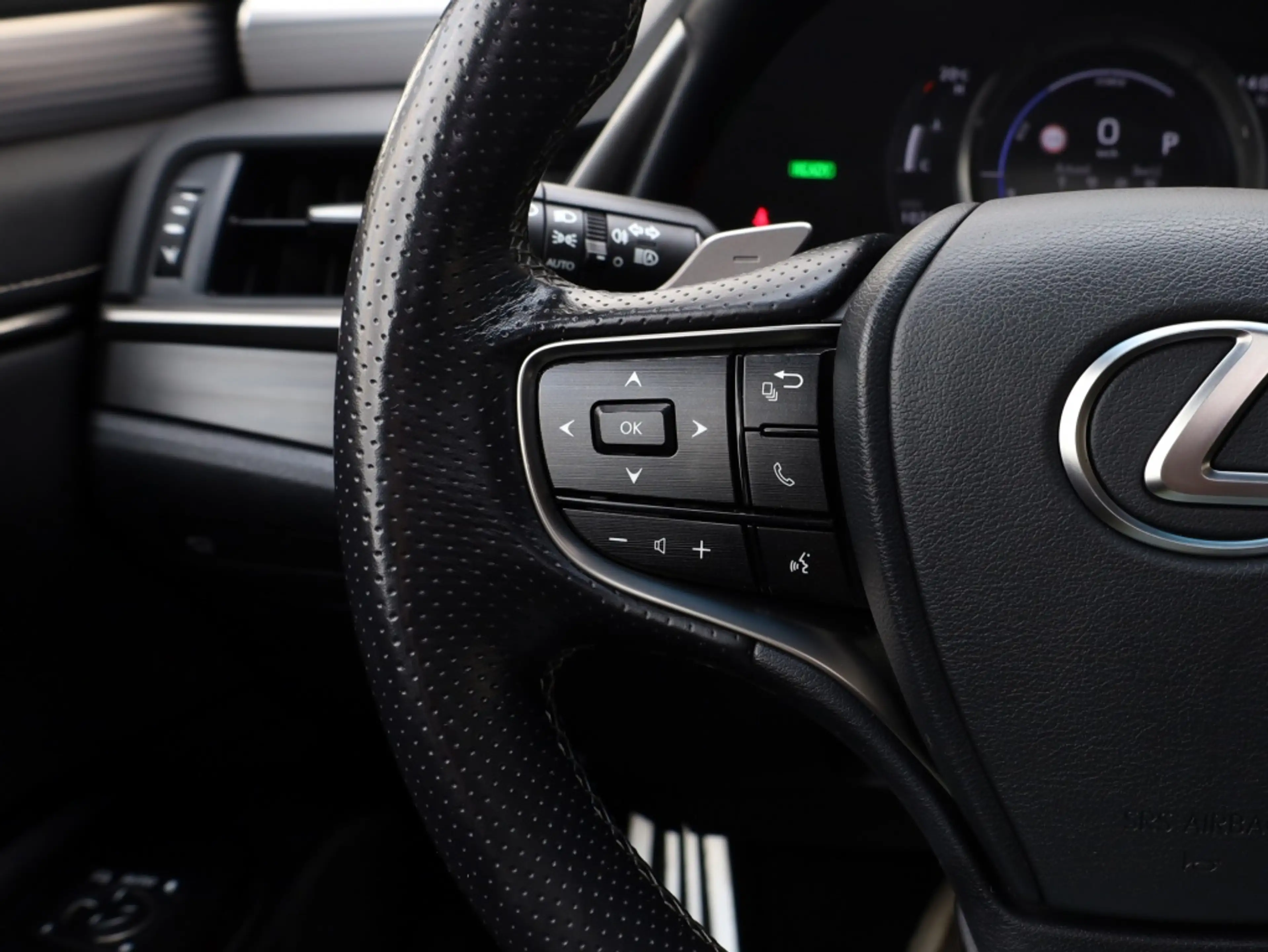Lexus ES 300 300h F Sport Line | 360 Camera | Premium Navi | Do — photo 26