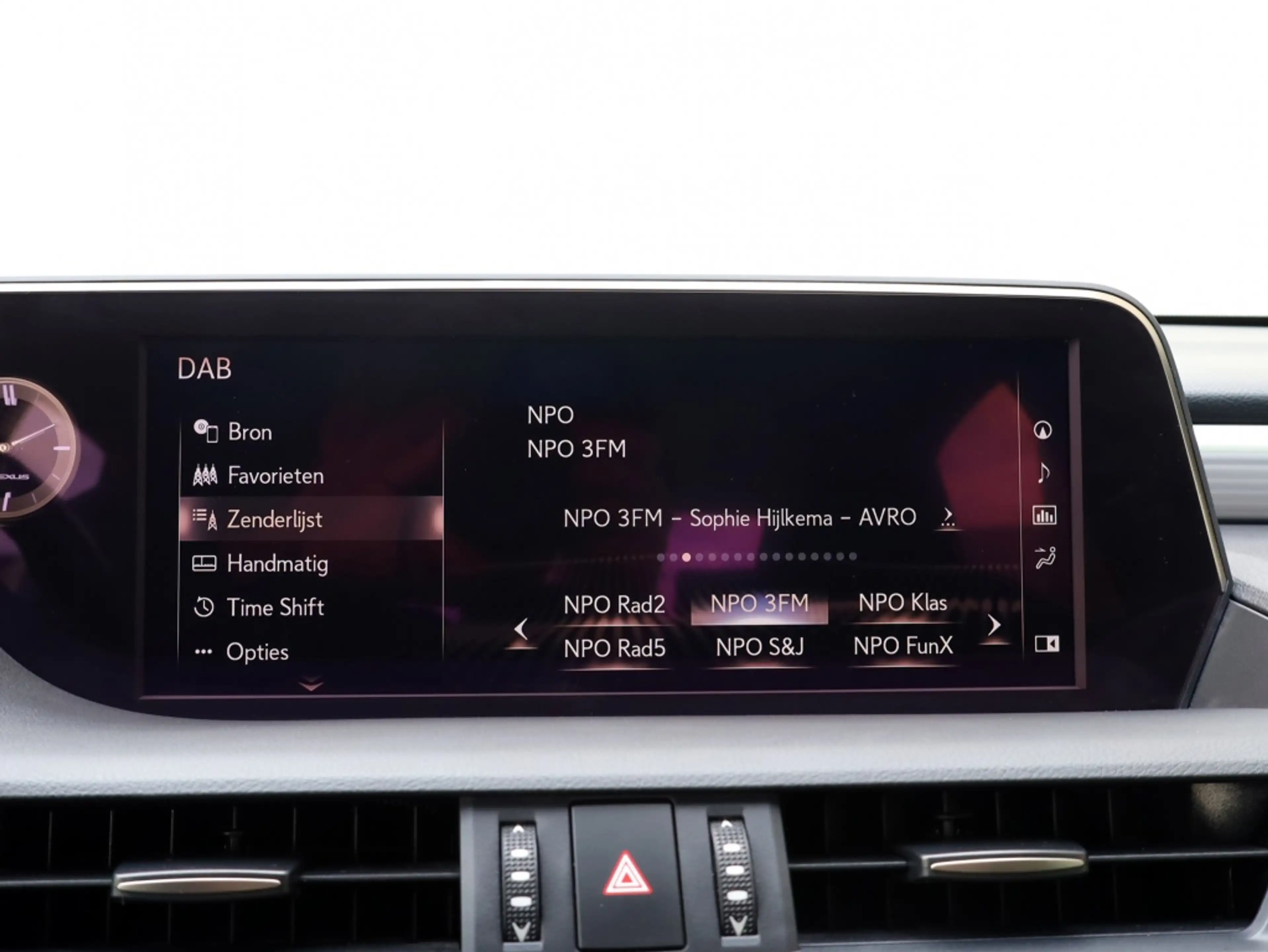 Lexus ES 300 300h F Sport Line | 360 Camera | Premium Navi | Do — photo 22
