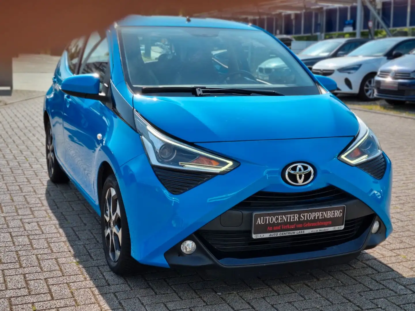 Toyota AYGO x-play club/Navi/kamera/LEDs/Garantie/Klima Bleu - 2