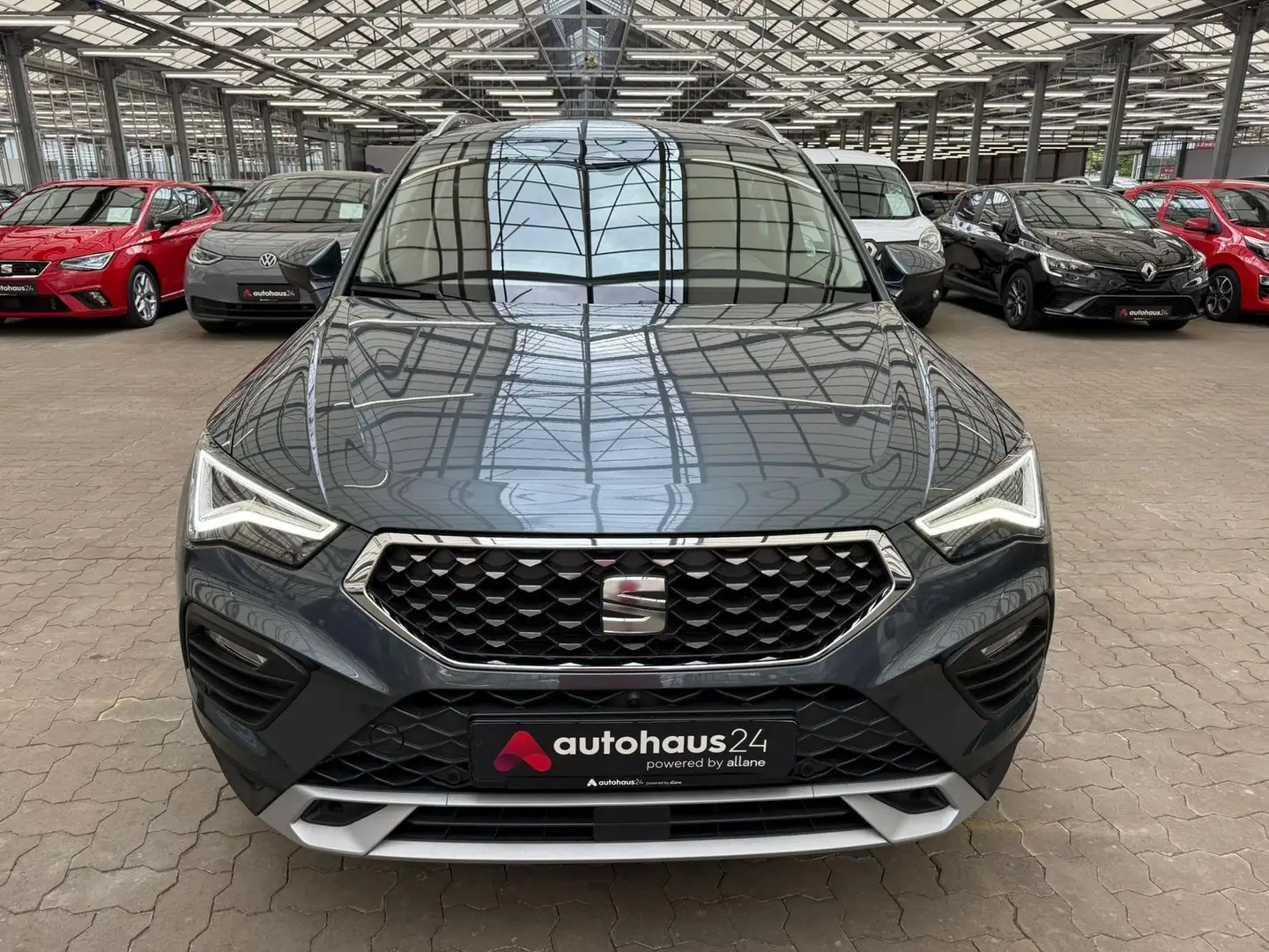 SEAT Ateca 1.5 TSI  Xperience|LED|AHK|360° Šedá - 2