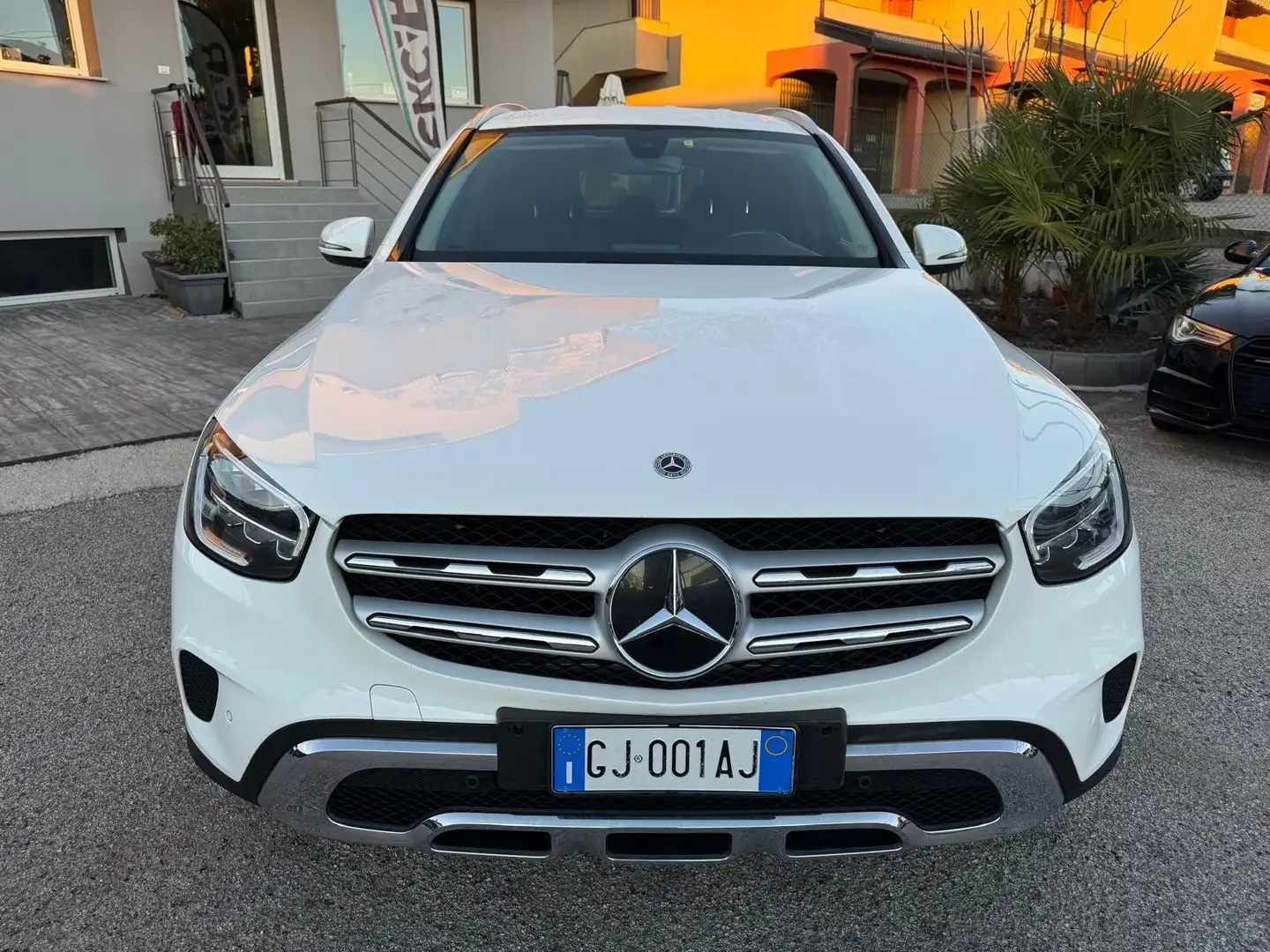 Mercedes-Benz GLC 300 GLC 300 de 4Matic Plug-in hybrid Business Bianco - 2