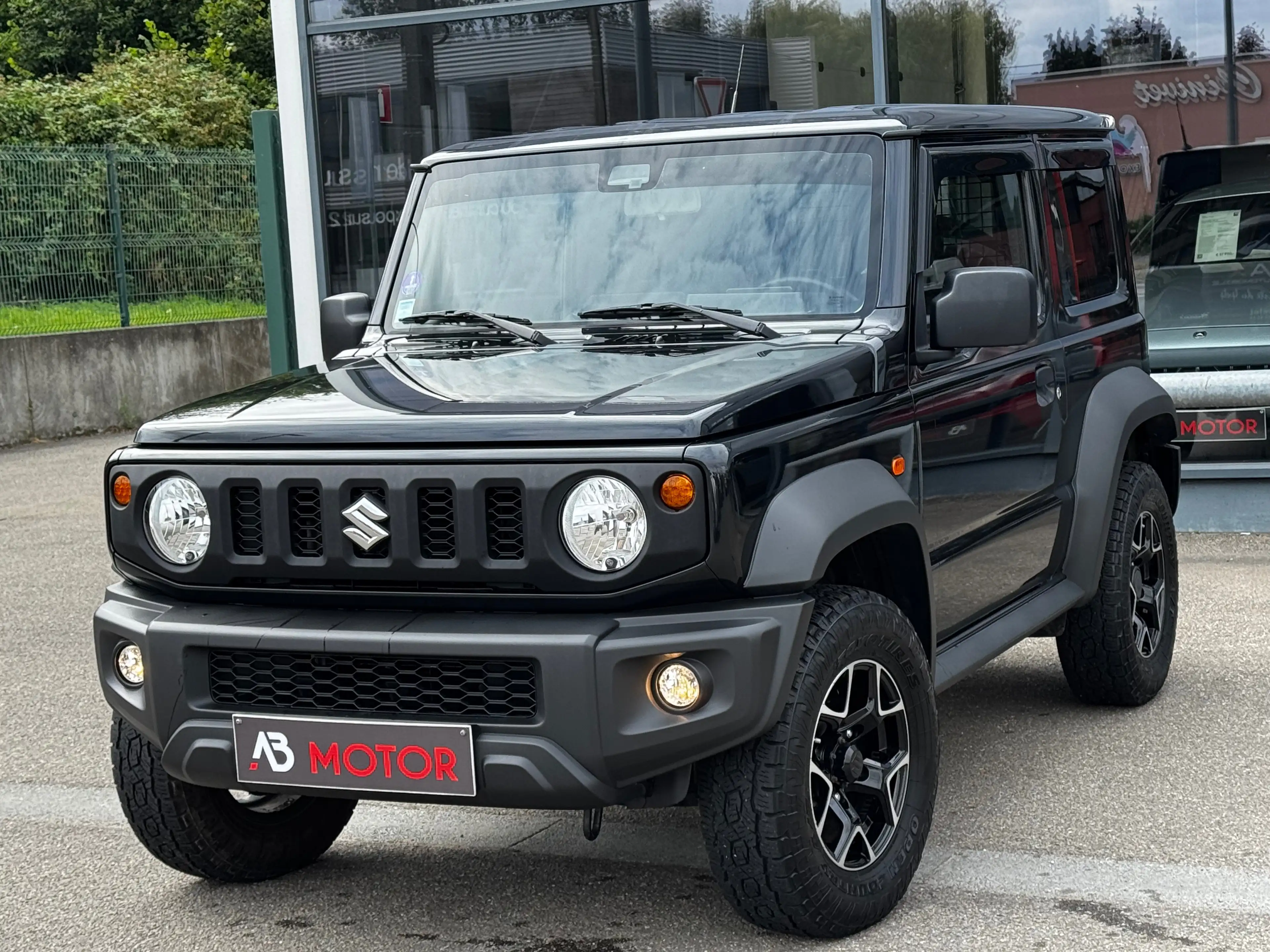 Suzuki Jimny Jimny 1.5i 4x4 102CV ATTACHE REMORQUE CLIM JA15" — photo 2
