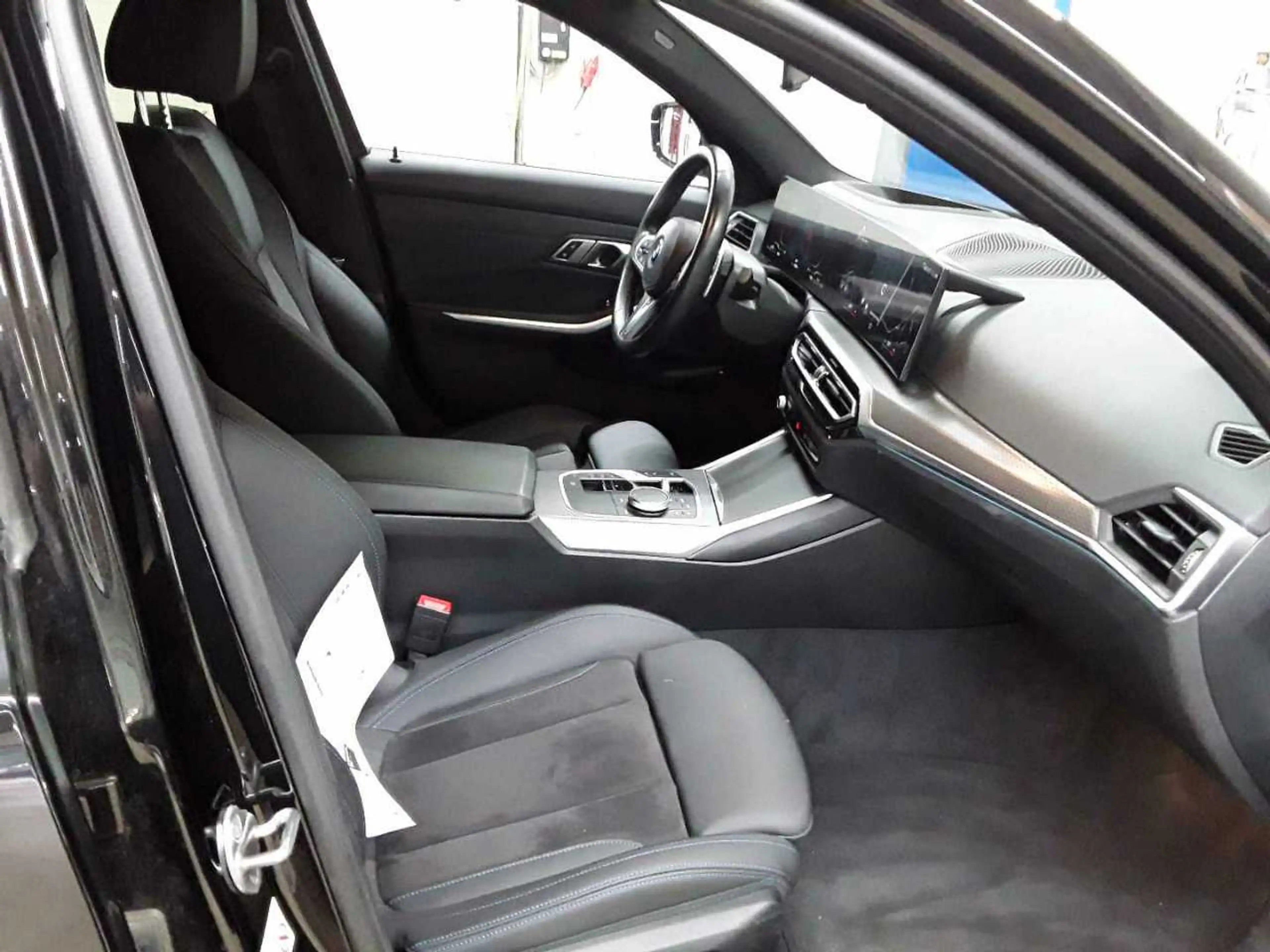 BMW 330 330e Touring Aut. NAVI LED PDC KAMERA — photo 8