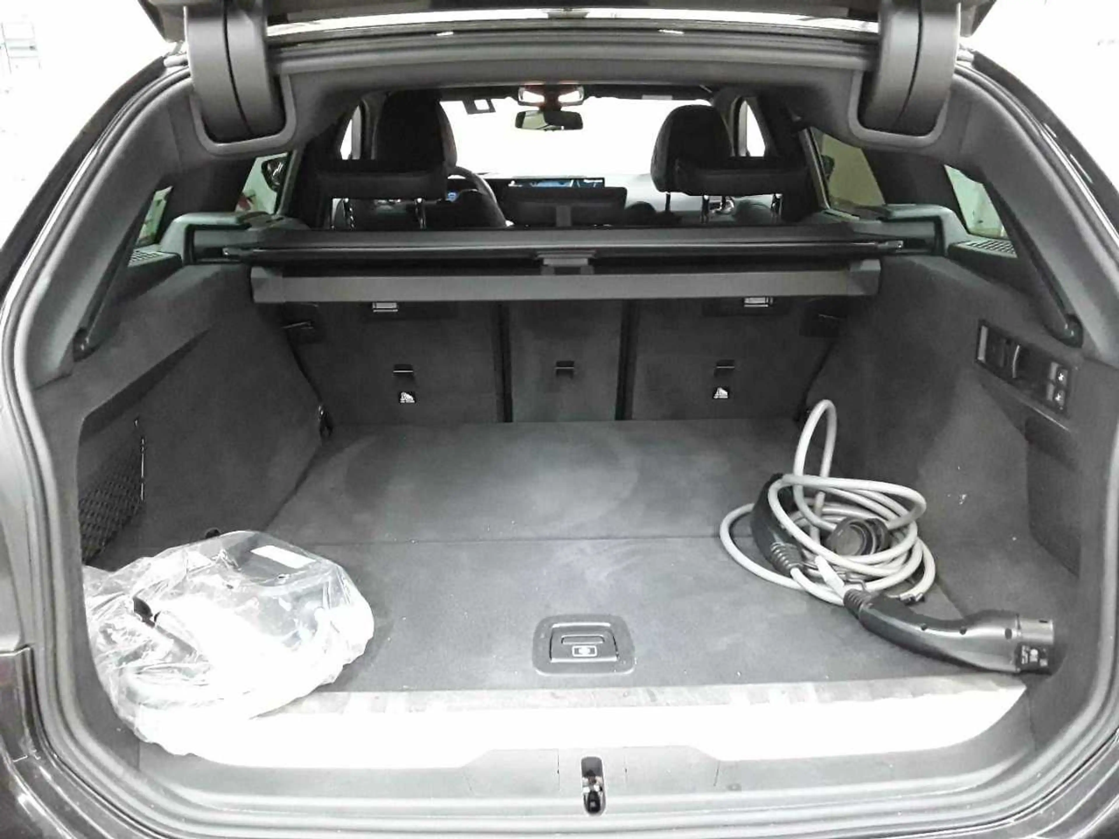 BMW 330 330e Touring Aut. NAVI LED PDC KAMERA — photo 15