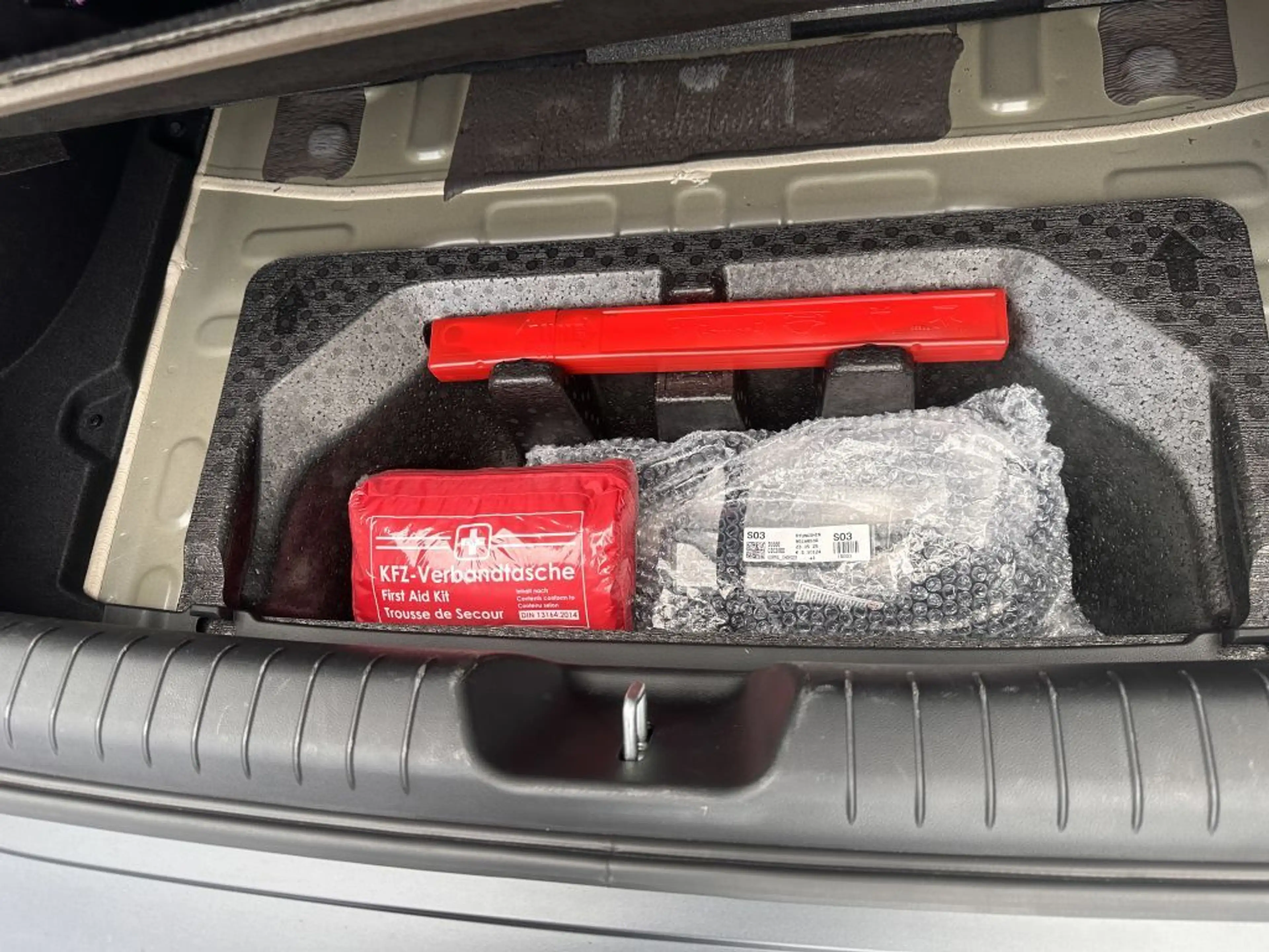 Hyundai IONIQ 6 77,4 kWh Techniq +PANO+AHK+ — photo 9