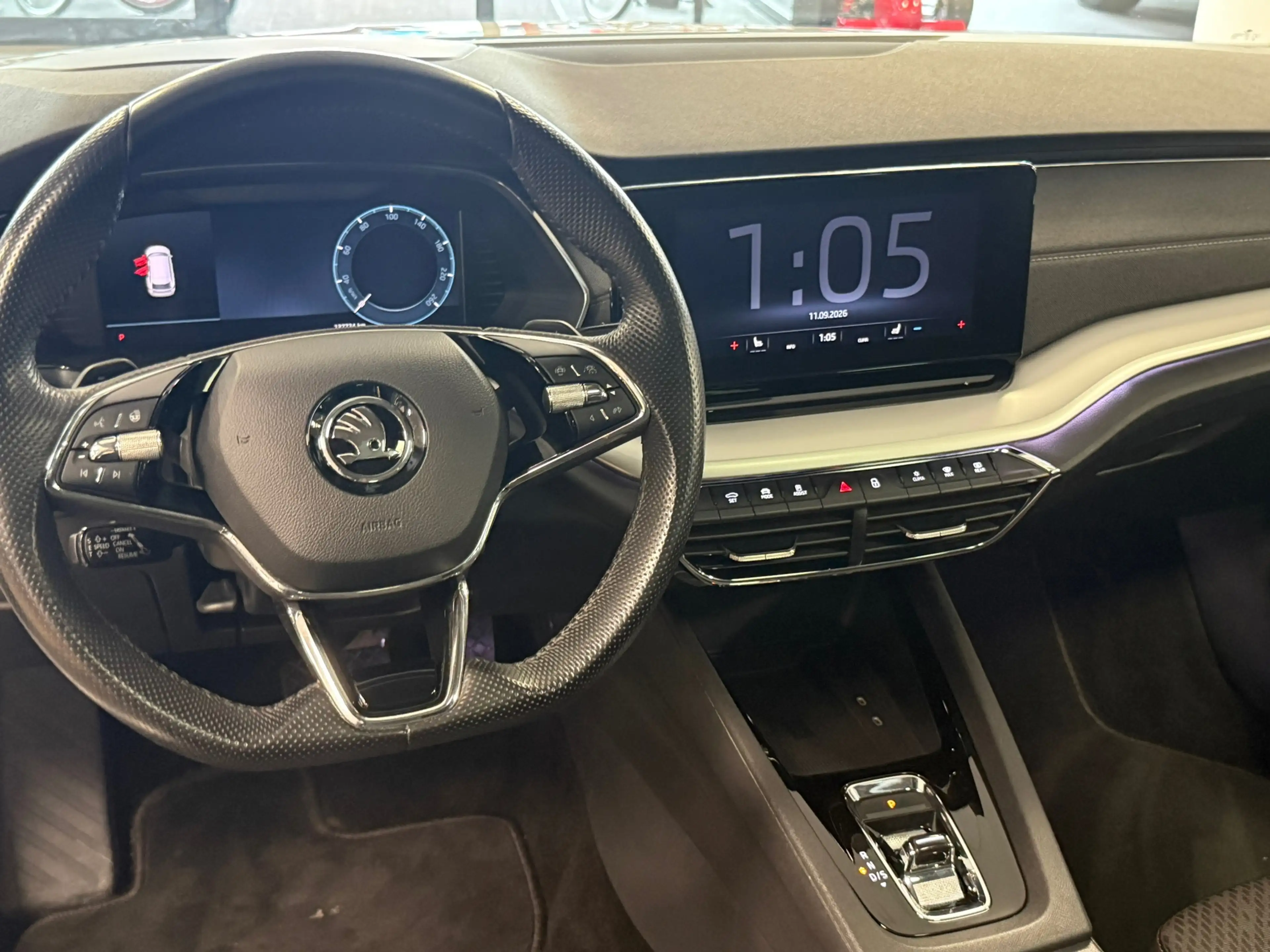 Skoda Octavia Combi 1.4 TSI iV PHEV Sportline Business — photo 12