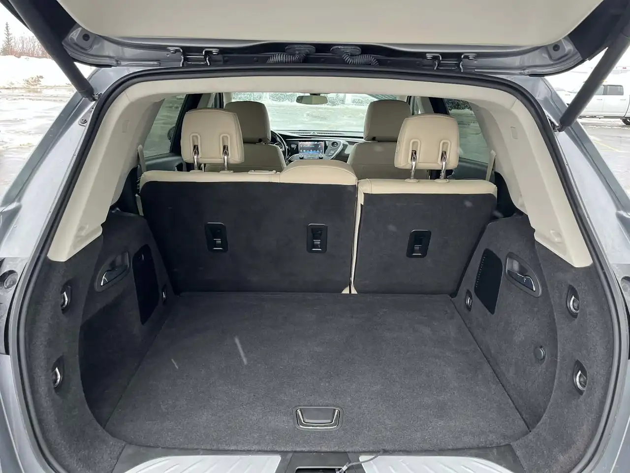 Buick Envision снимка Buick Envision