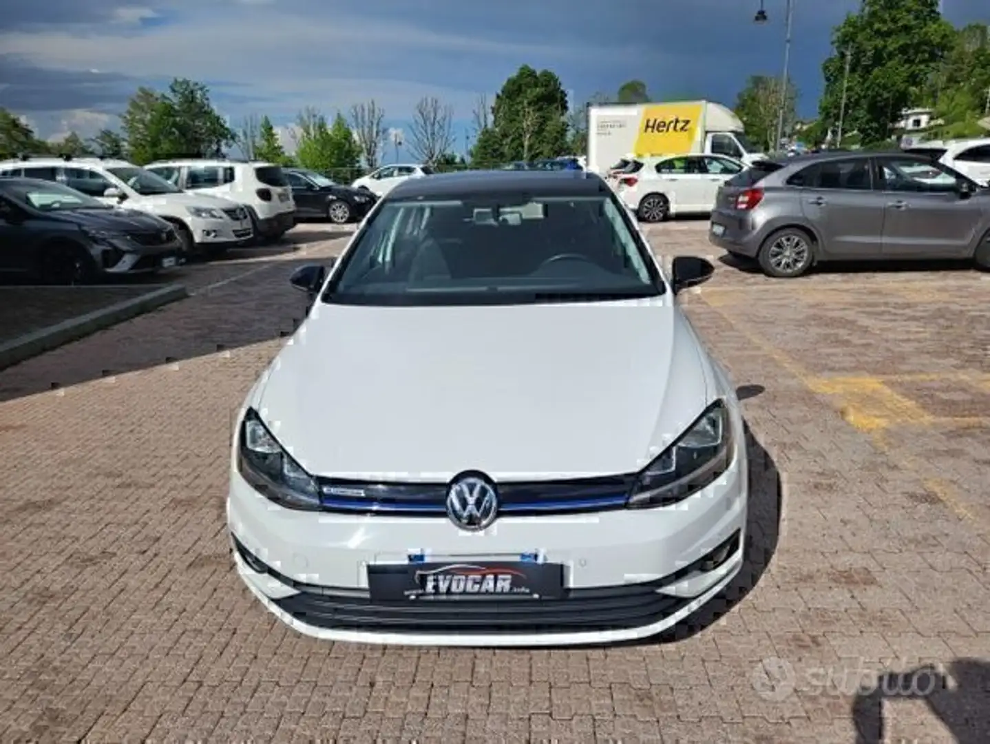 Volkswagen Golf benzina/metano esente bollo 10 anni Bianco - 2
