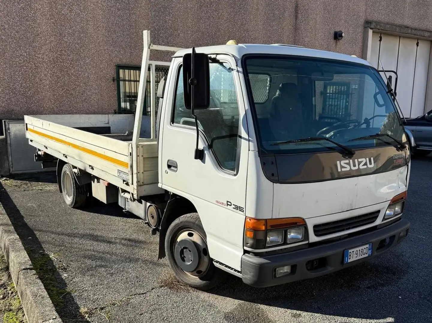 Isuzu NPR 55 L Blanco - 1