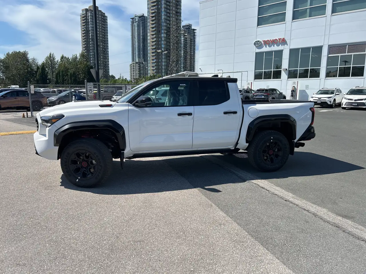 Toyota Tacoma photo Toyota Tacoma